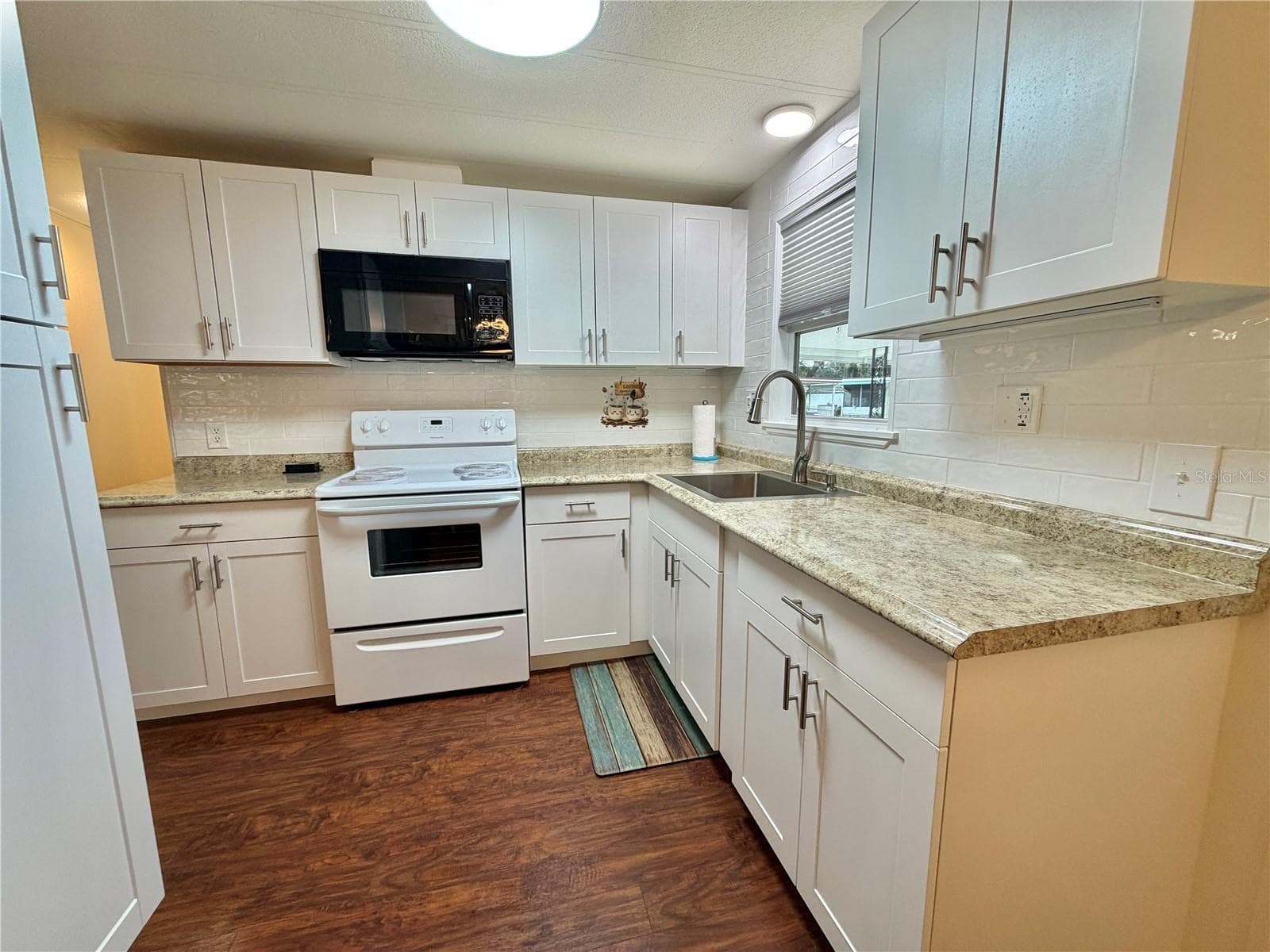 Mobile Home at 119 AUDUBON DR, LEESBURG, photo 27 of 58