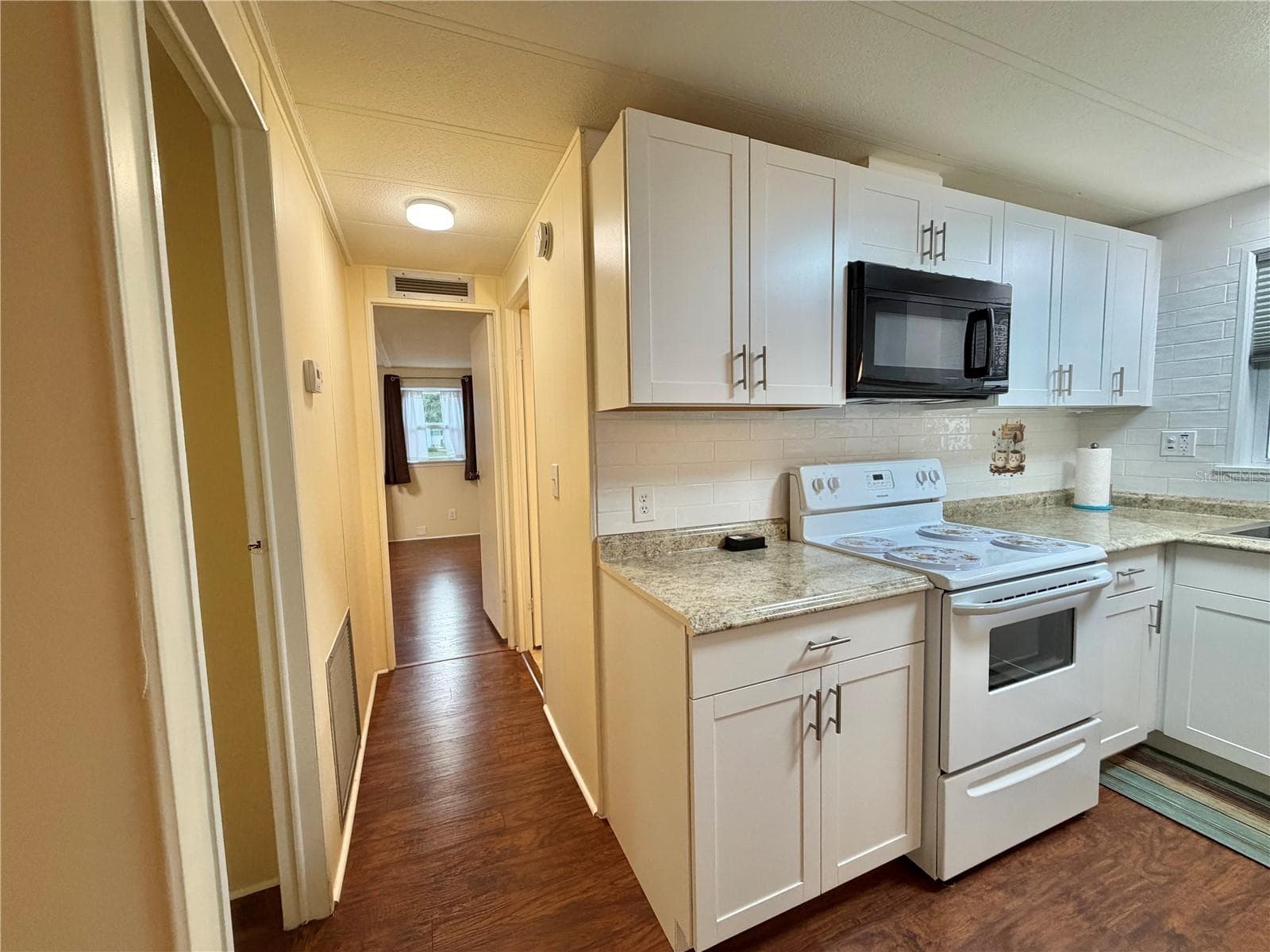 Mobile Home at 119 AUDUBON DR, LEESBURG, photo 30 of 58