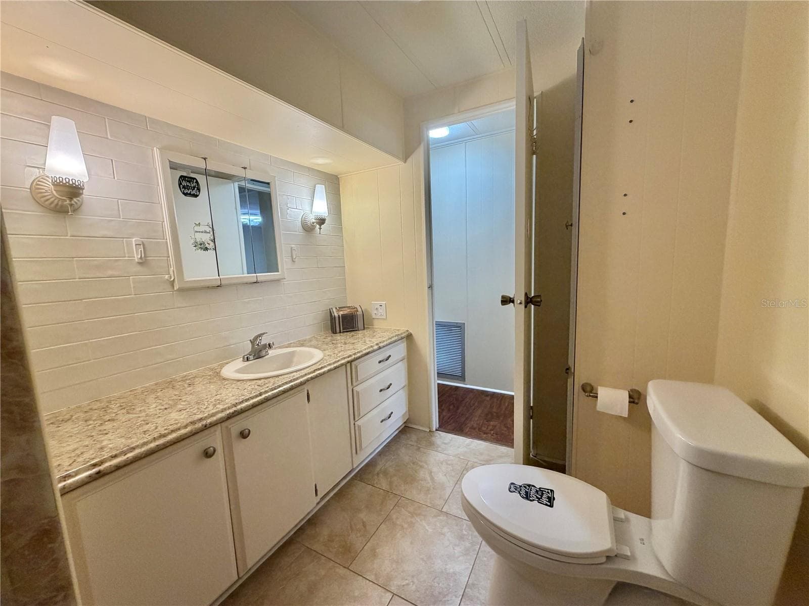 Mobile Home at 119 AUDUBON DR, LEESBURG, photo 36 of 58
