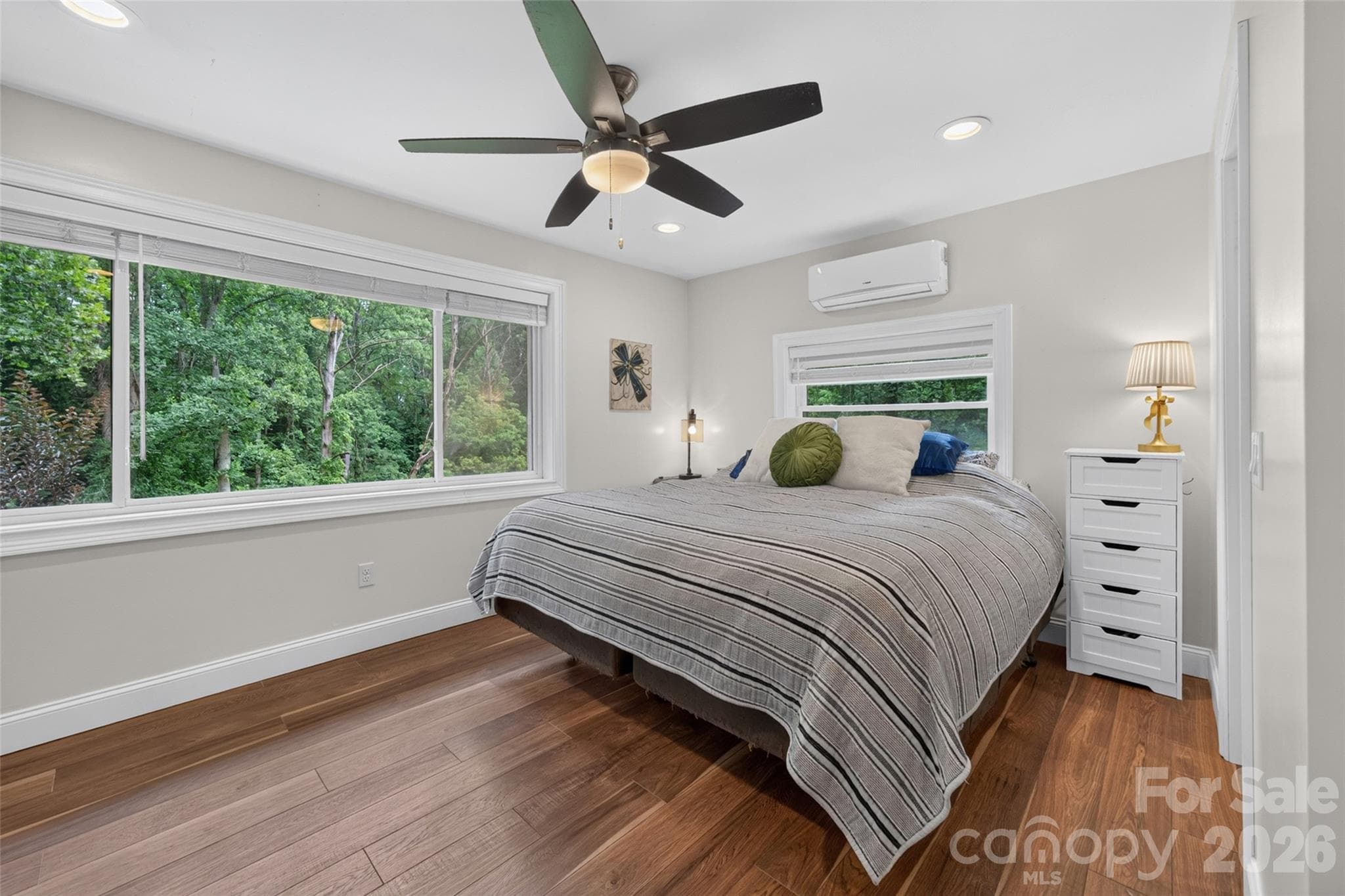 primary bedroom - 3882 New Leicester Highway, Leicester