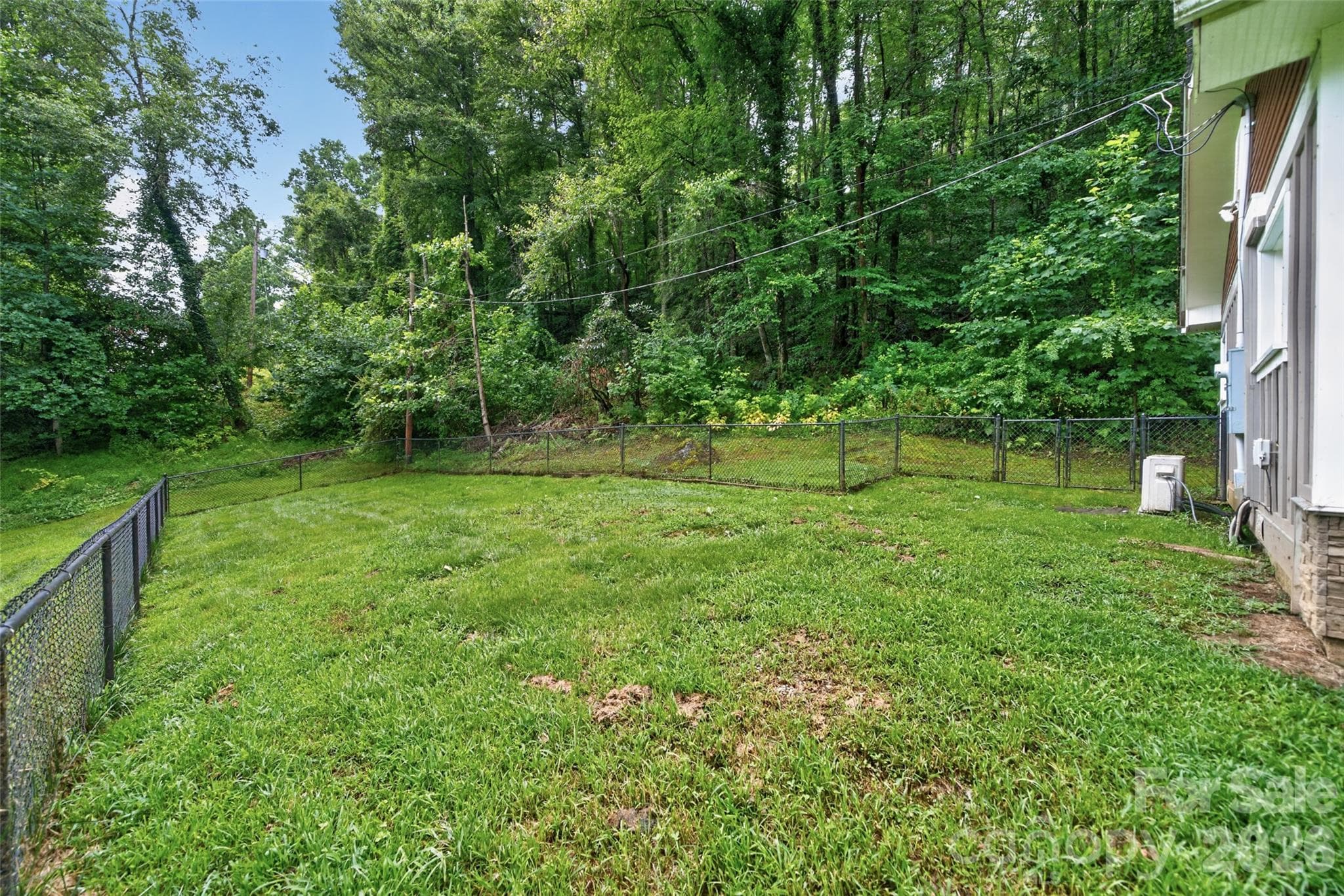 fencing of side yard to left of house - 3882 New Leicester Highway, Leicester