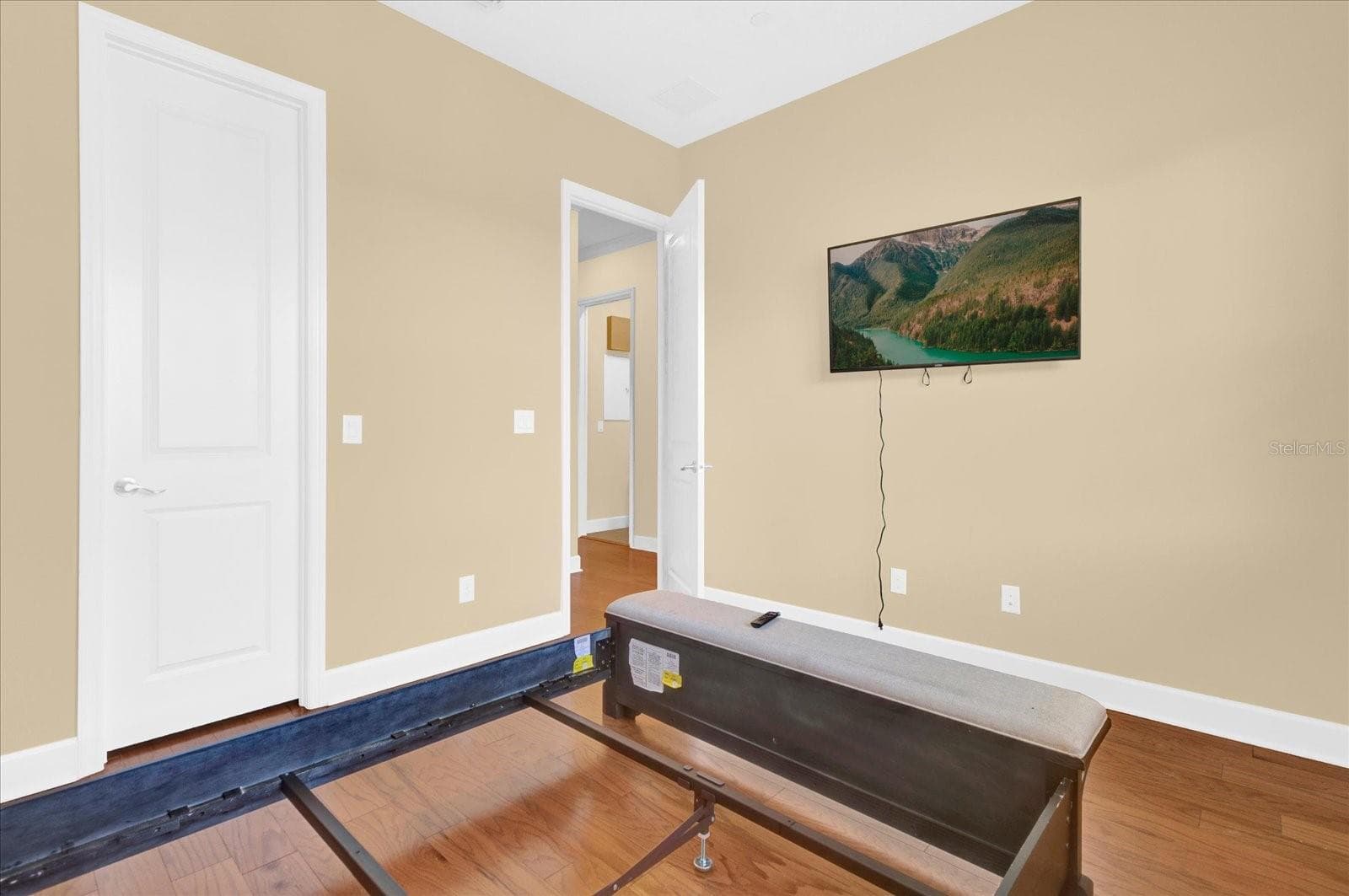 Additional view of bedroom 3, offering flexible space for guests, family, or a home office. - 9219 LAUREATE BLVD, ORLANDO
