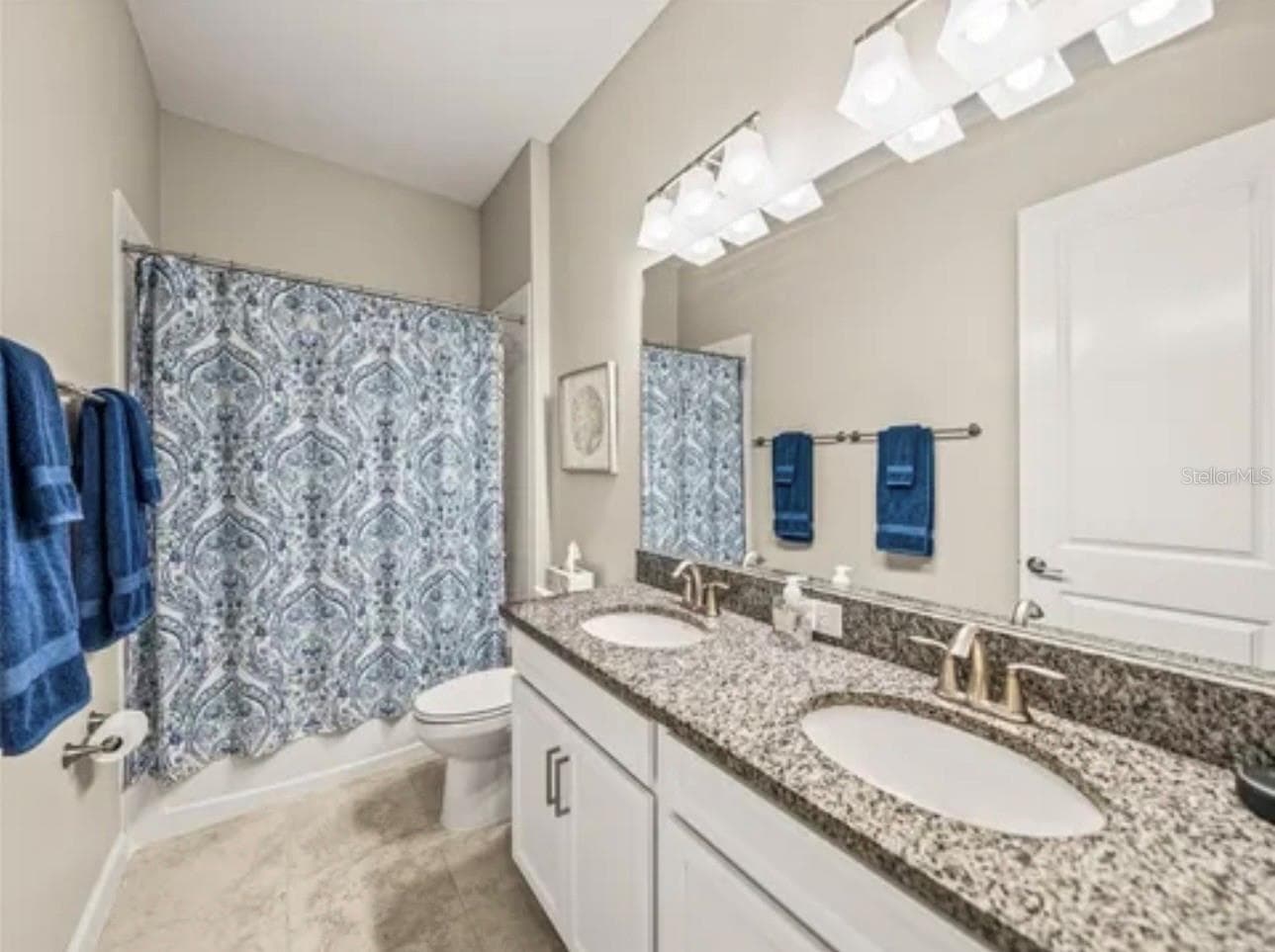 Full Bath for Guests - 16959 SCUBA CREST ST, WIMAUMA
