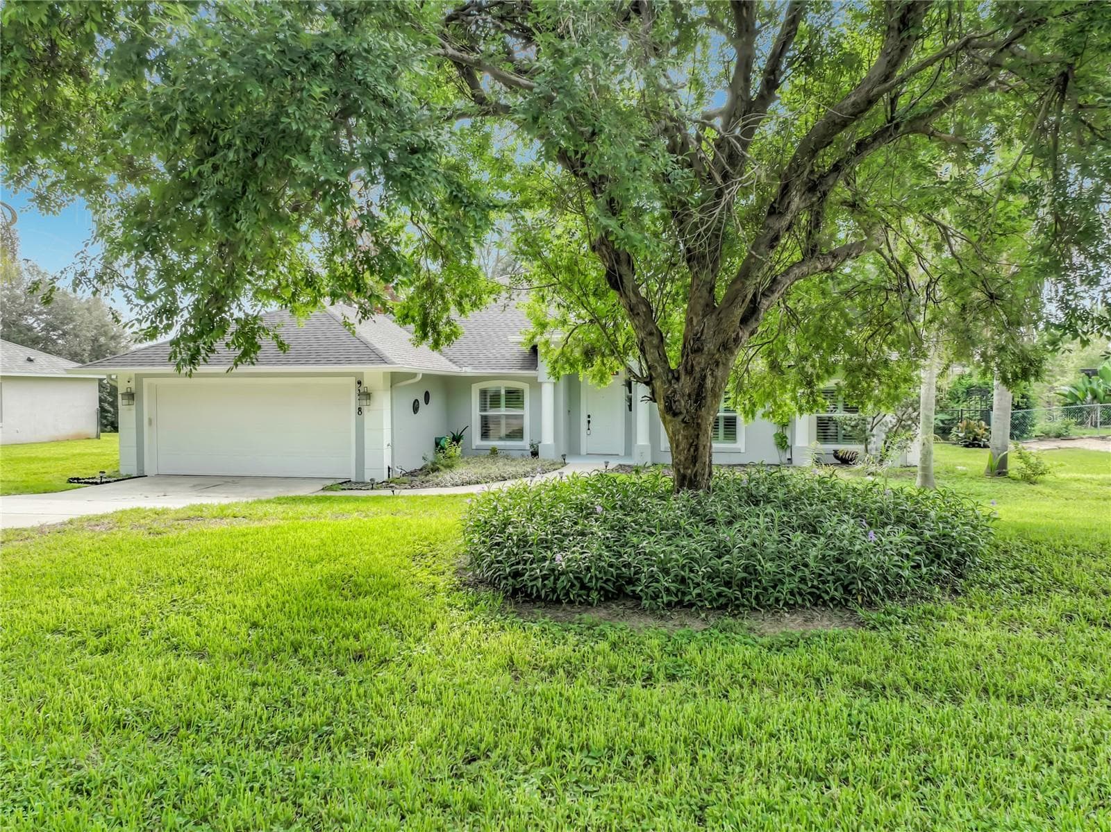 Single Family Residence at 9418 MEADOW CREST LN, CLERMONT, photo 2 of 53