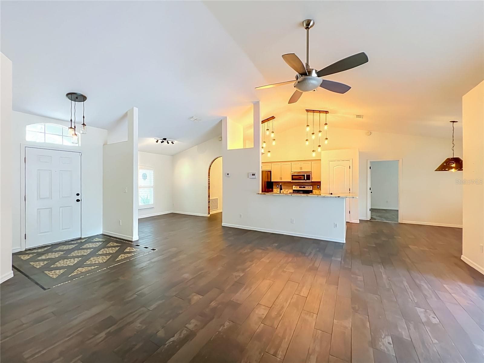 Single Family Residence at 9418 MEADOW CREST LN, CLERMONT, photo 14 of 53