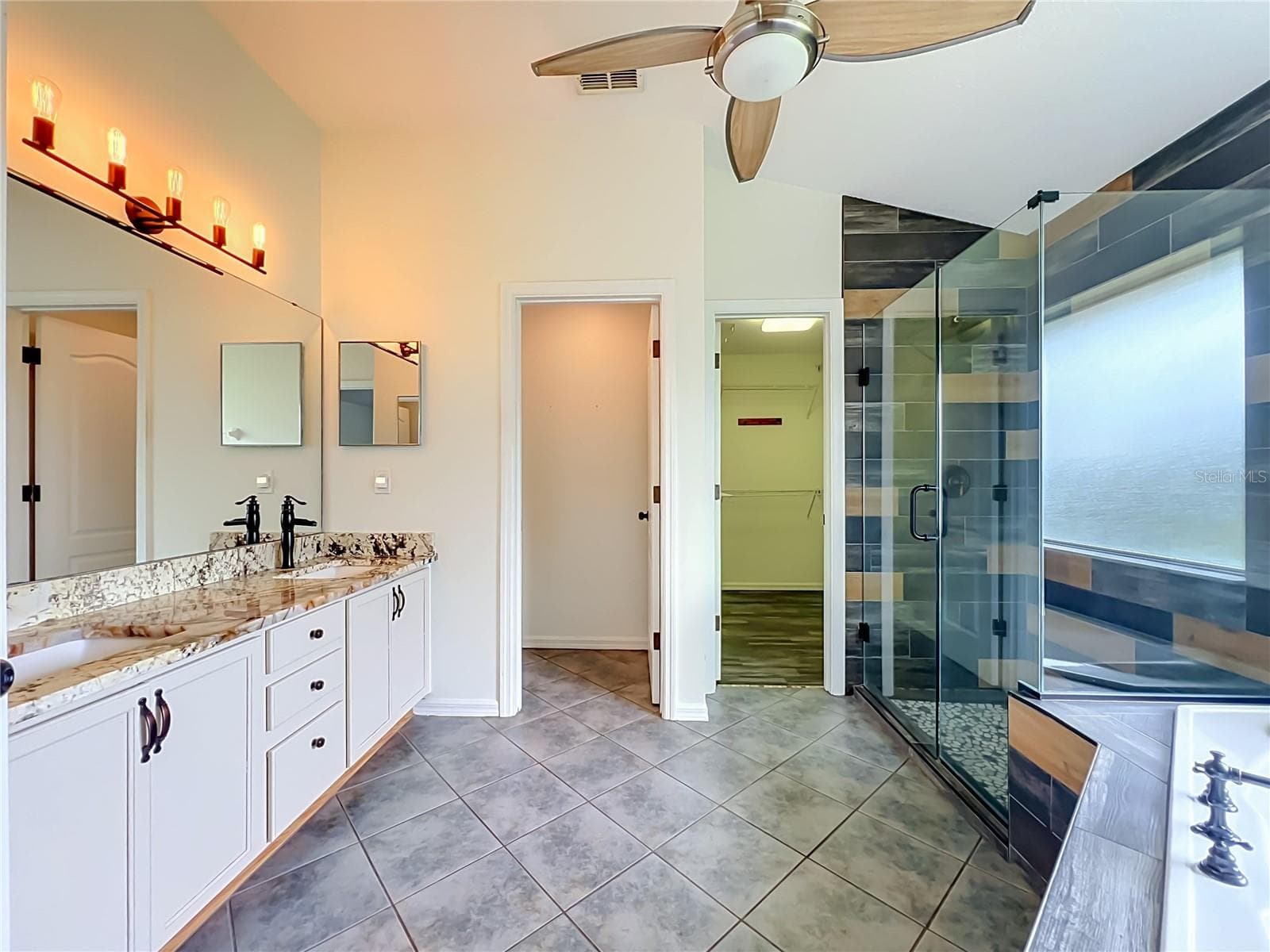 Single Family Residence at 9418 MEADOW CREST LN, CLERMONT, photo 34 of 53