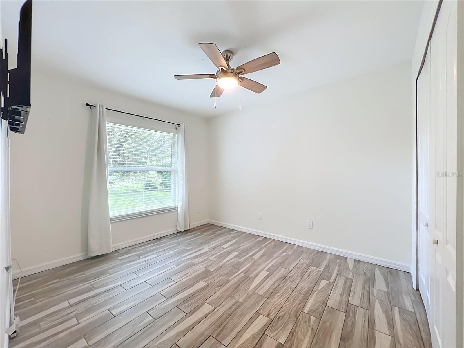 Single Family Residence at 9418 MEADOW CREST LN, CLERMONT, photo 39 of 53