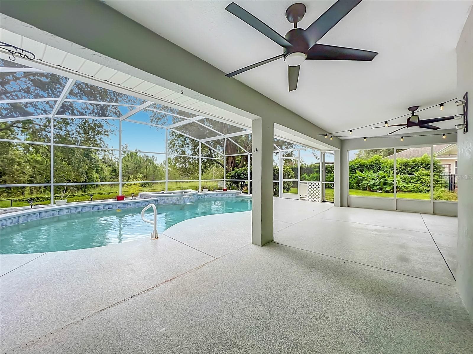 Single Family Residence at 9418 MEADOW CREST LN, CLERMONT, photo 42 of 53