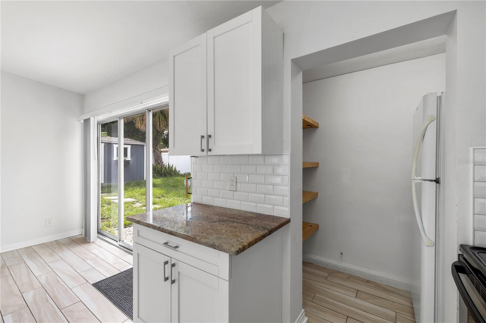 Single Family Residence at 2125 W HIAWATHA ST, TAMPA, photo 14 of 53