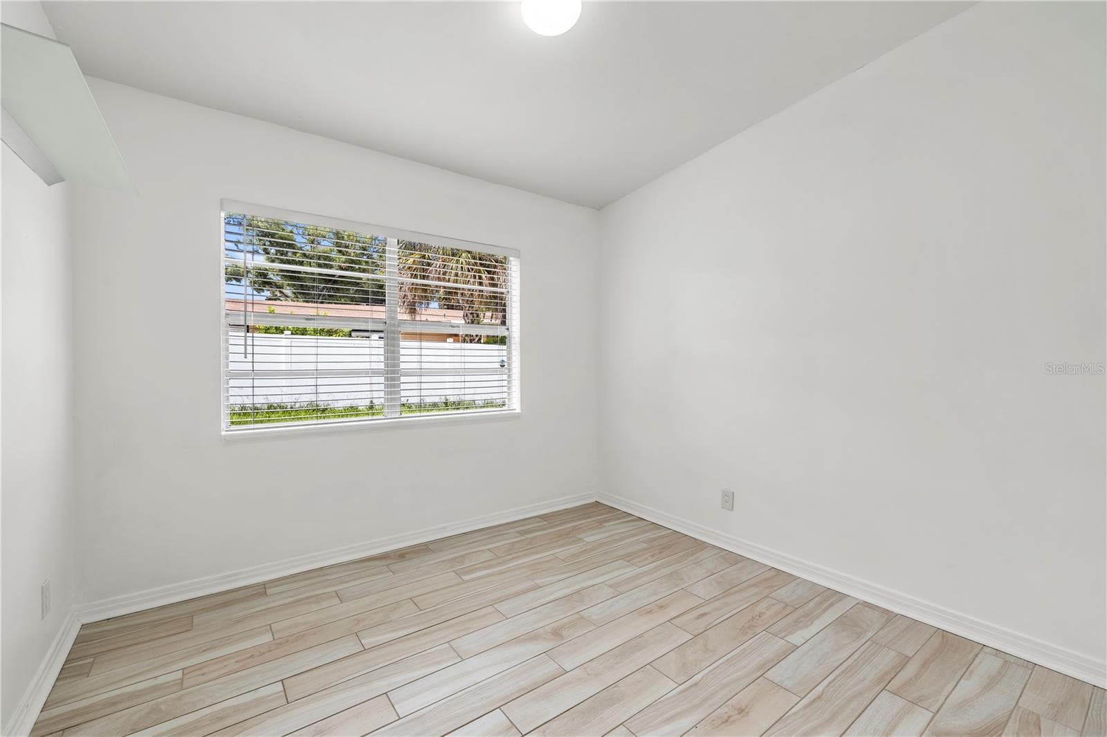 Single Family Residence at 2125 W HIAWATHA ST, TAMPA, photo 20 of 53