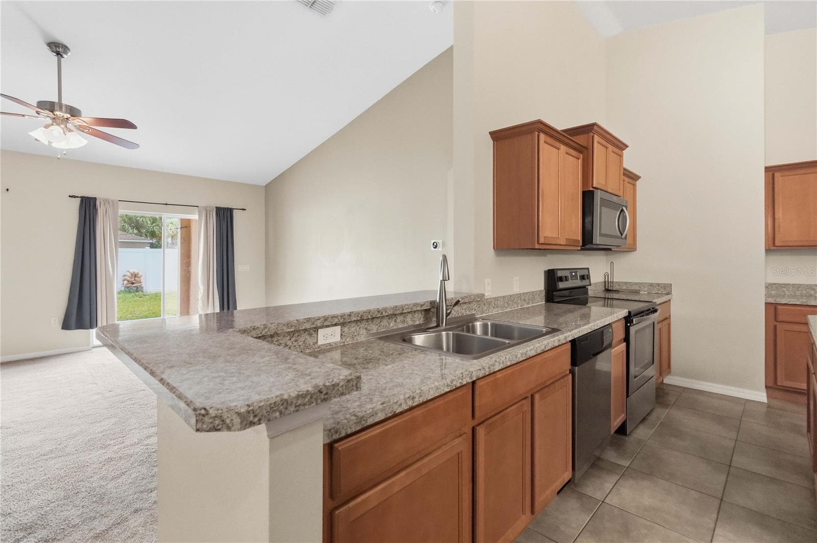 Kitchen - 4069 MARINA ISLE DR, KISSIMMEE