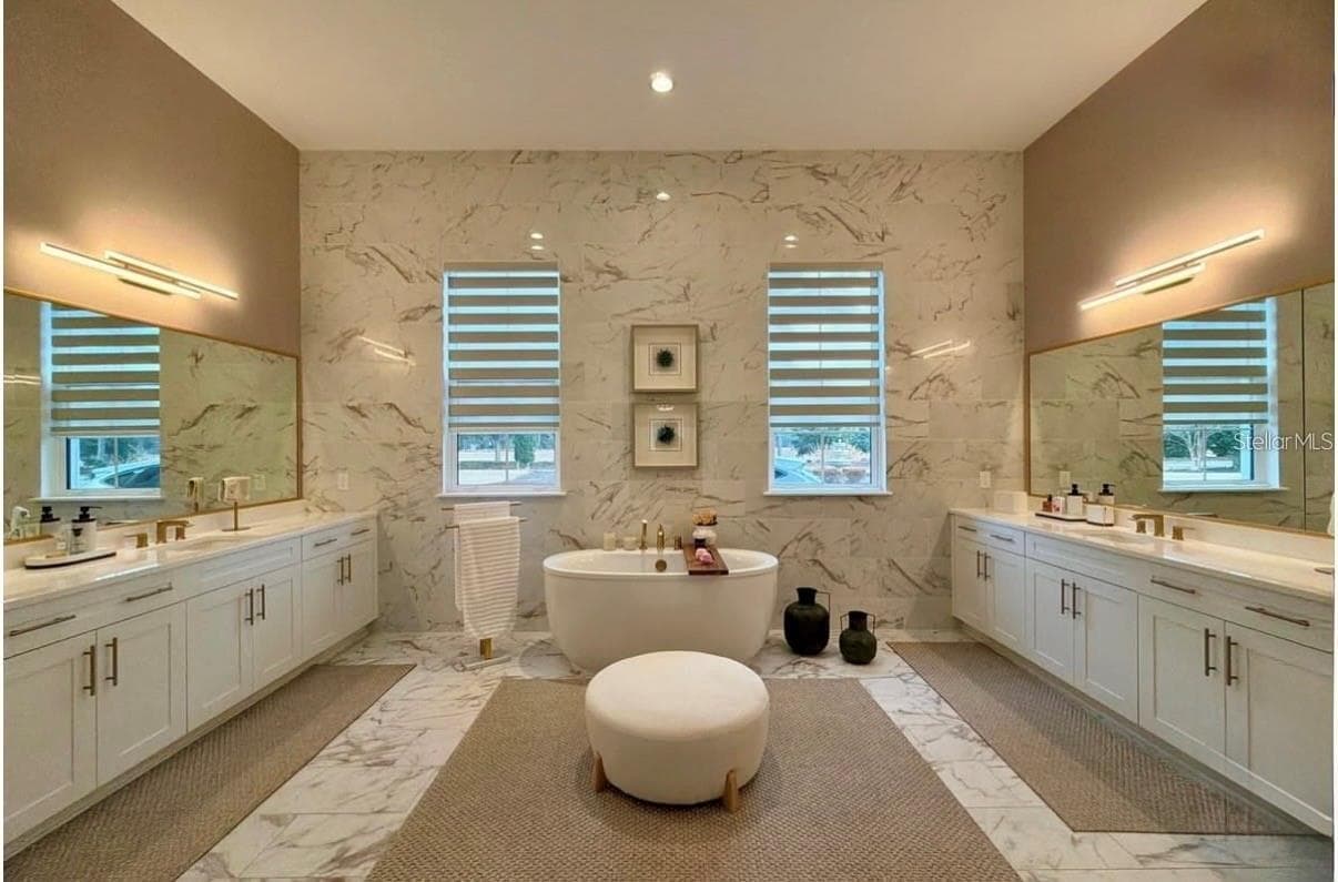 Single Family Residence at 15926 PENDIO DR, BELLA COLLINA, photo 32 of 78