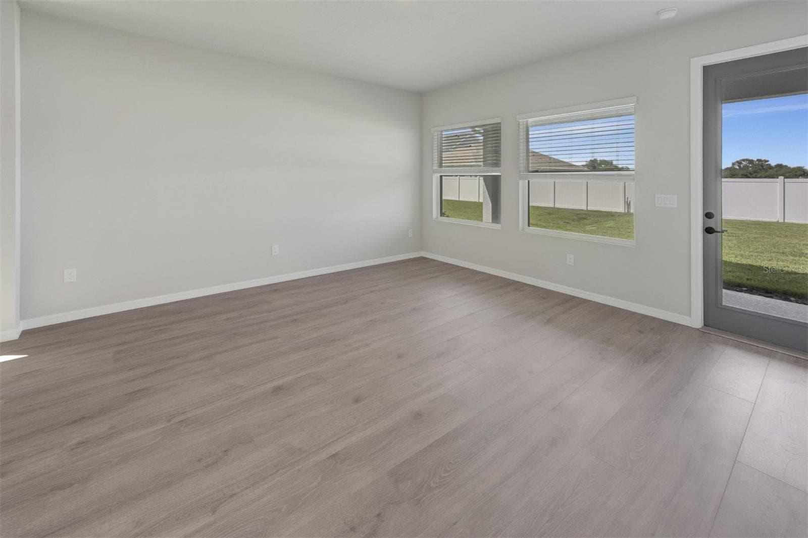 Family Room - 15239 EASTLYN DR, BRADENTON
