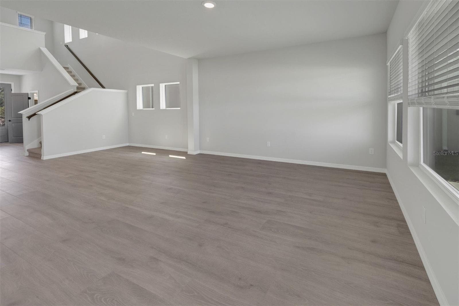 Family Room - 15239 EASTLYN DR, BRADENTON