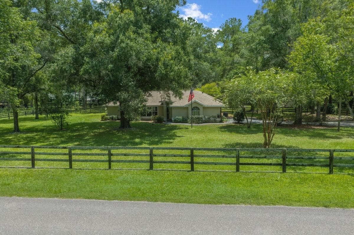 Single Family Residence at 4 HIALEAH DR, OCALA, photo 2 of 95