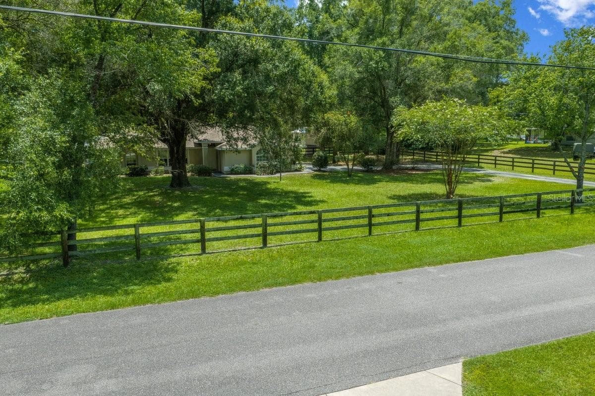 Single Family Residence at 4 HIALEAH DR, OCALA, photo 4 of 95