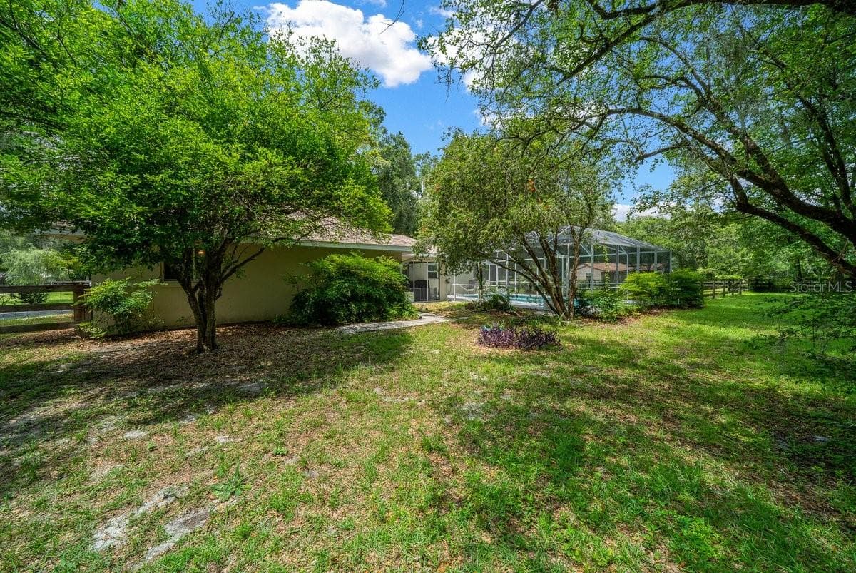 Single Family Residence at 4 HIALEAH DR, OCALA, photo 41 of 95