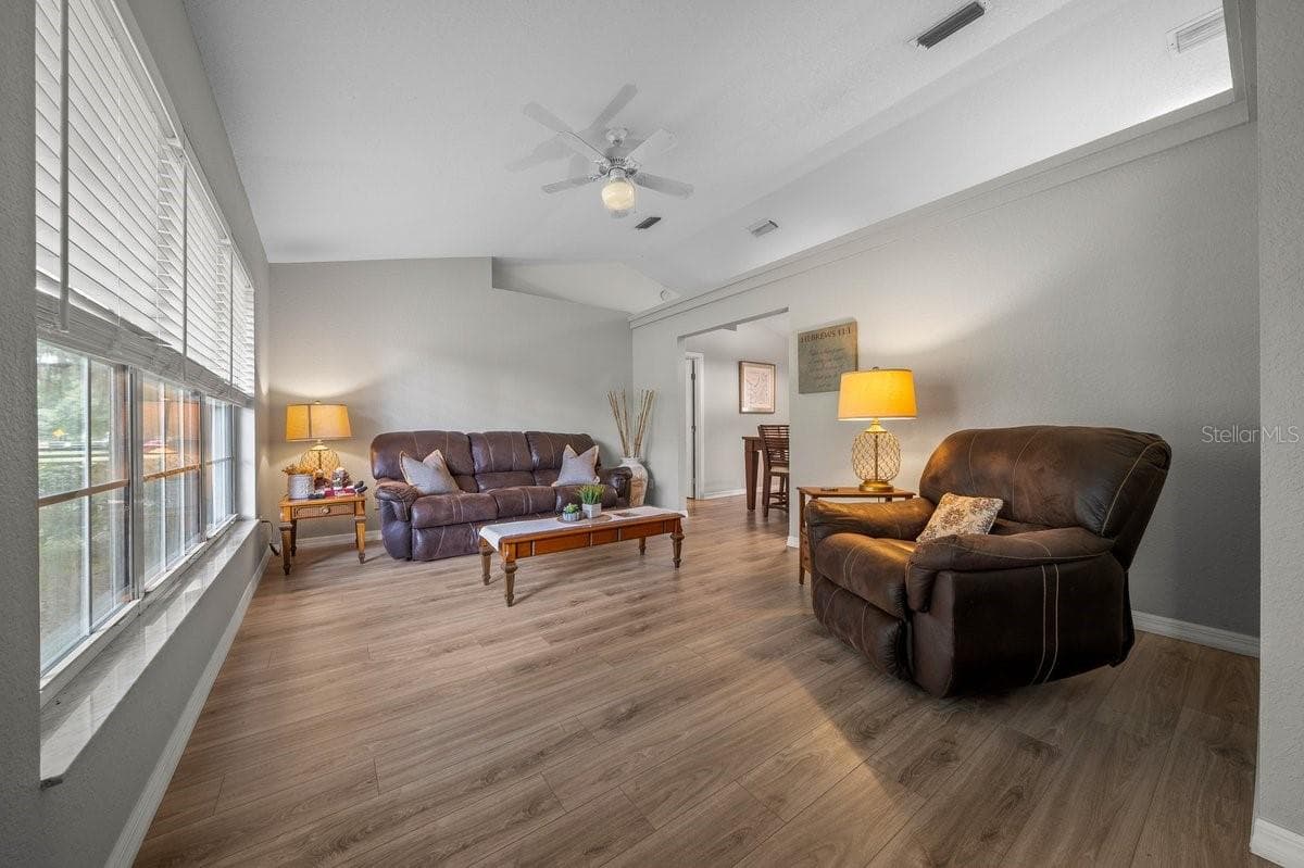 Single Family Residence at 4 HIALEAH DR, OCALA, photo 59 of 95