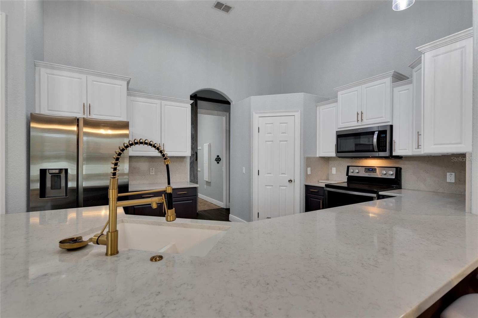 Single Family Residence at 2687 BROOKSIDE BLUFF LOOP, LAKELAND, photo 11 of 36