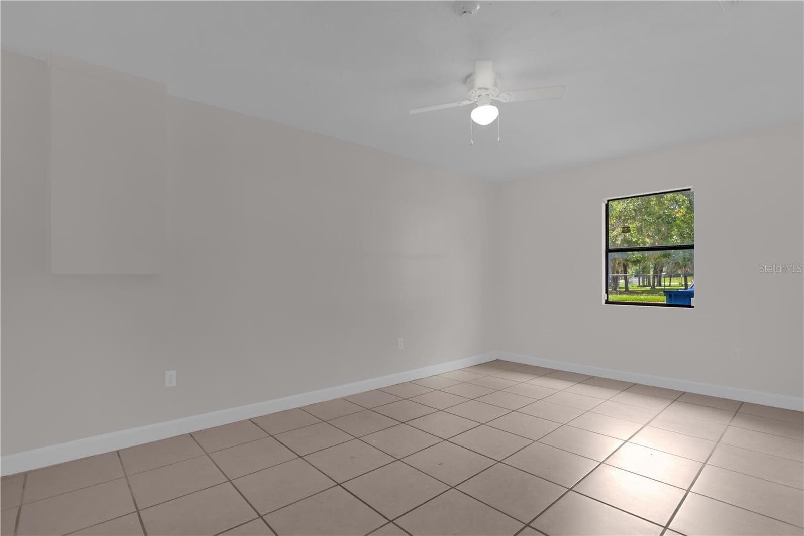 Single Family Residence at 1349 E WISCONSIN AVE, DELAND, photo 5 of 38