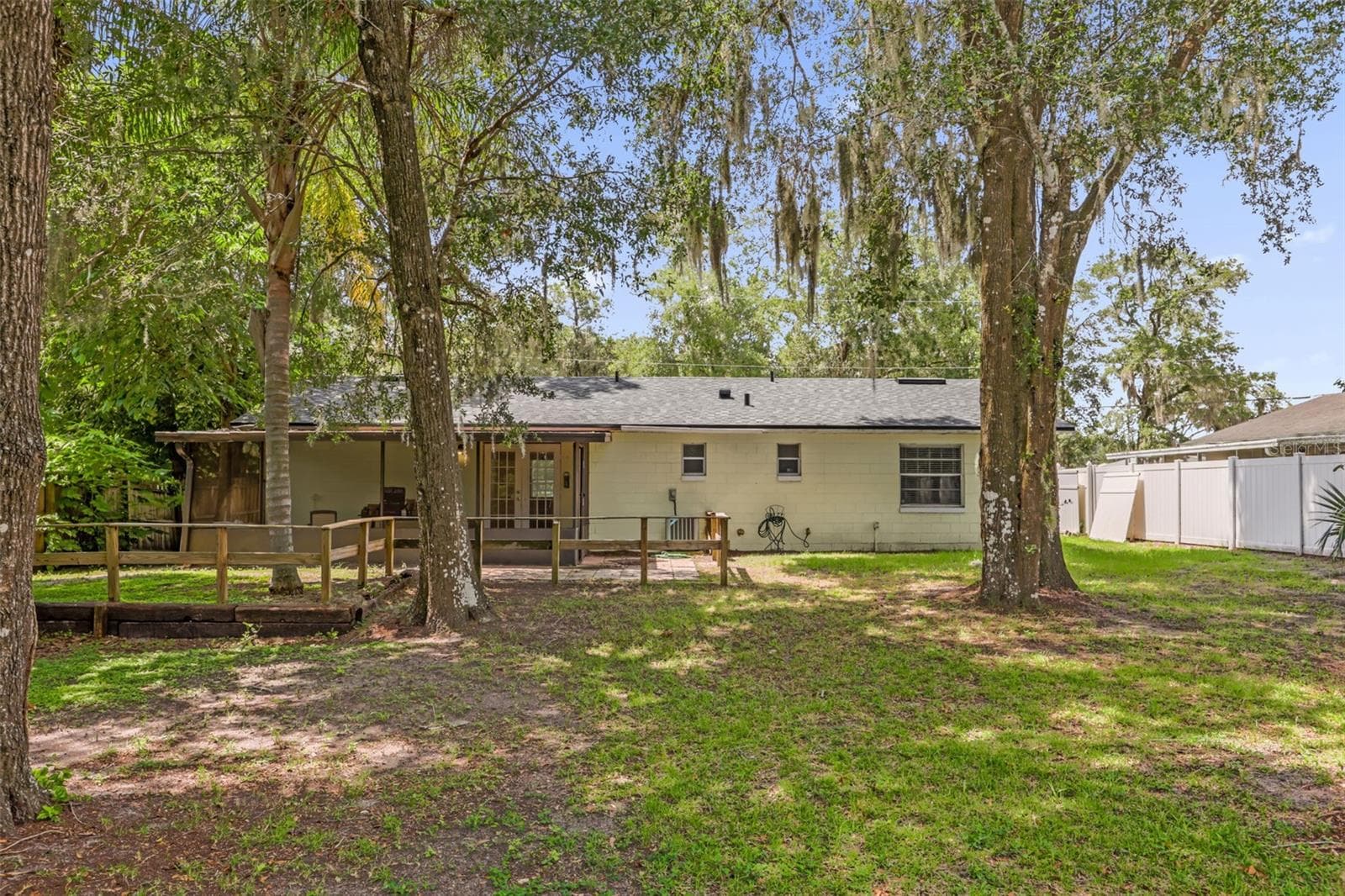 Single Family Residence at 1349 E WISCONSIN AVE, DELAND, photo 27 of 38