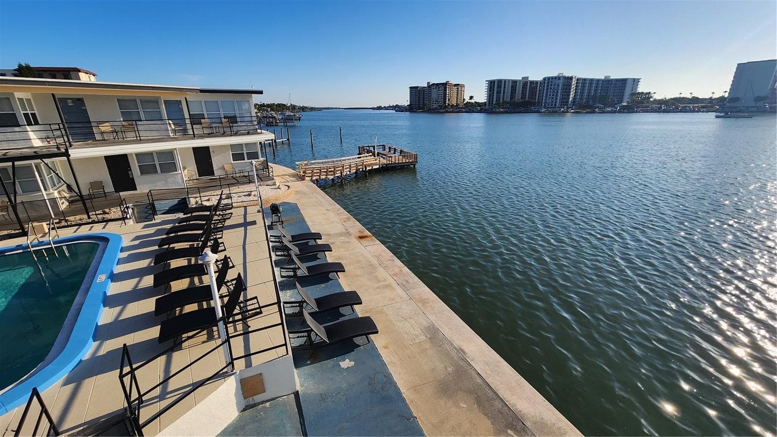 Hotel/Motel at 621 BAY ESPLANADE, CLEARWATER BEACH, photo 24 of 26