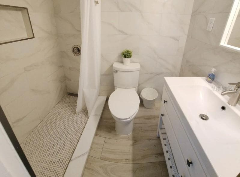 Hotel/Motel at 621 BAY ESPLANADE, CLEARWATER BEACH, photo 8 of 26