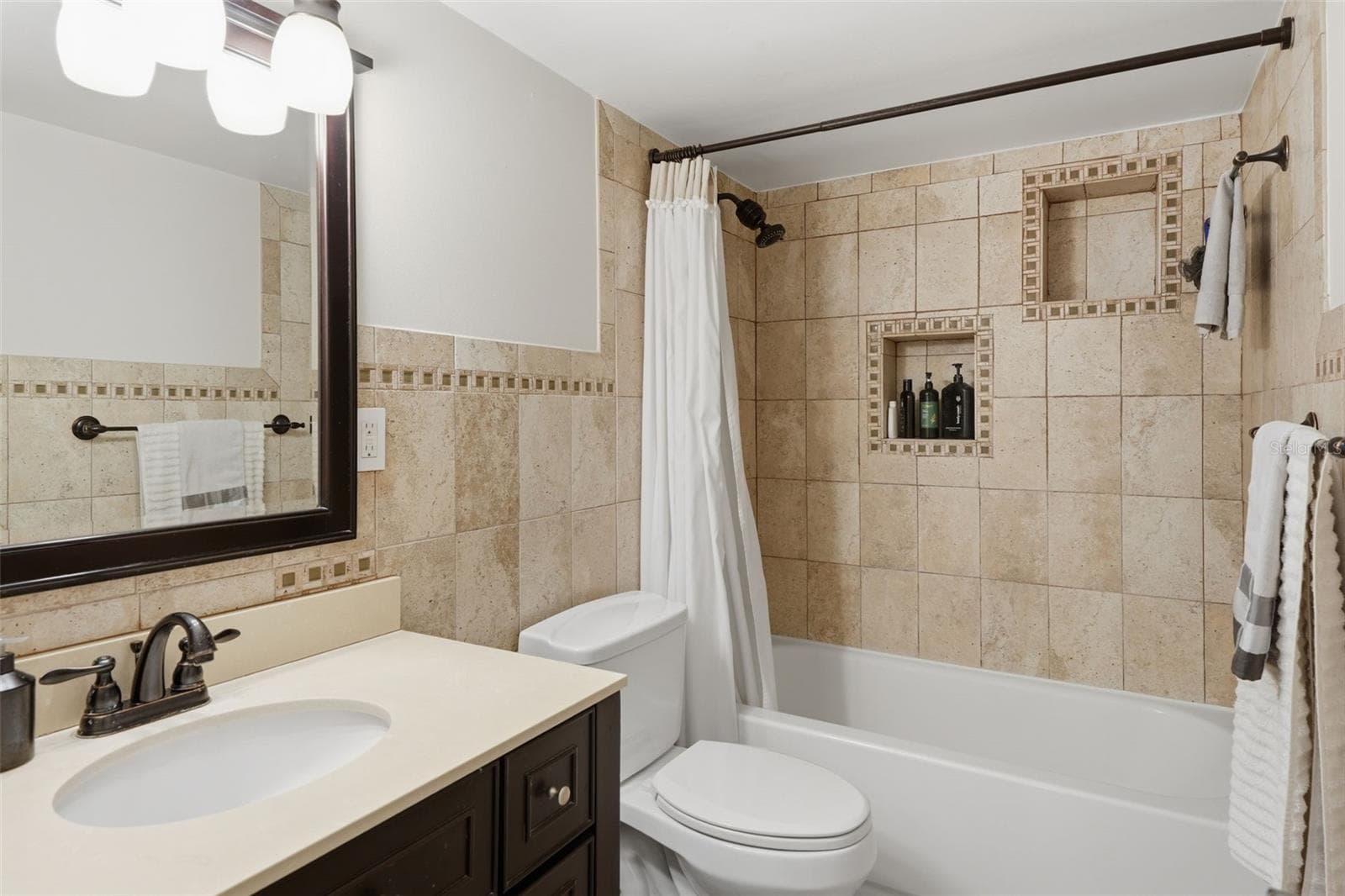 Bathroom 1 - 205 SE MONROE CIR N, ST PETERSBURG