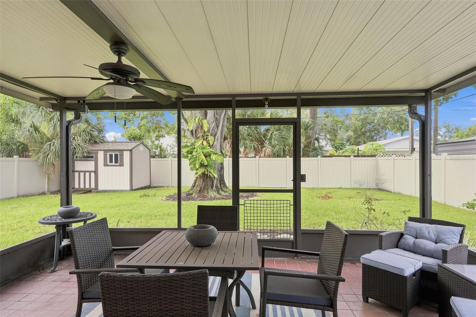 Single Family Residence at 205 SE MONROE CIR N, ST PETERSBURG, photo 24 of 26