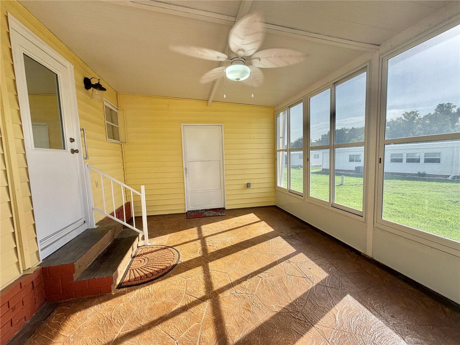 Mobile Home at 416 PALO VERDE DR, LEESBURG, photo 56 of 68