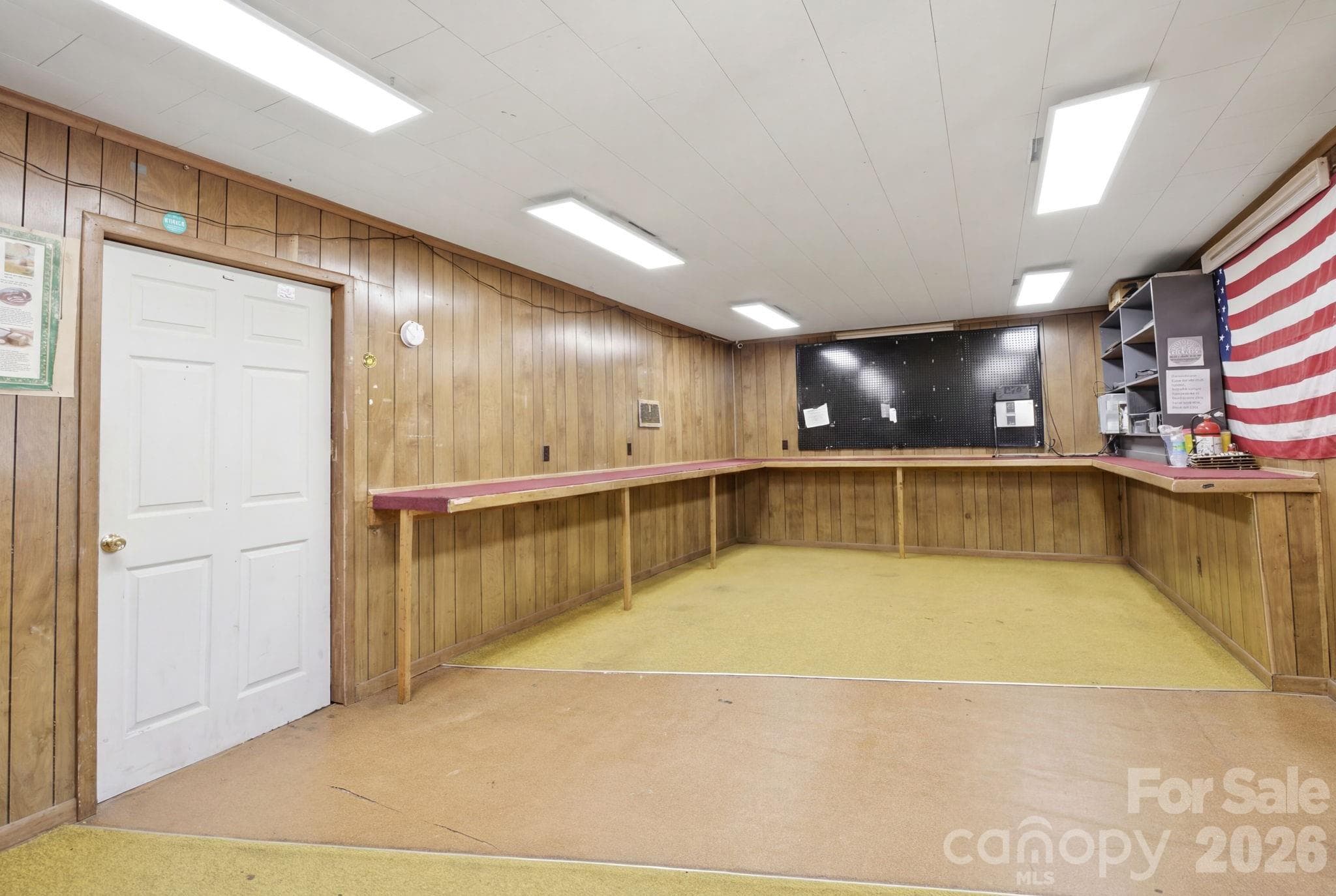 Free Standing Store at 2026 12th Avenue NE, Hickory, photo 8 of 28