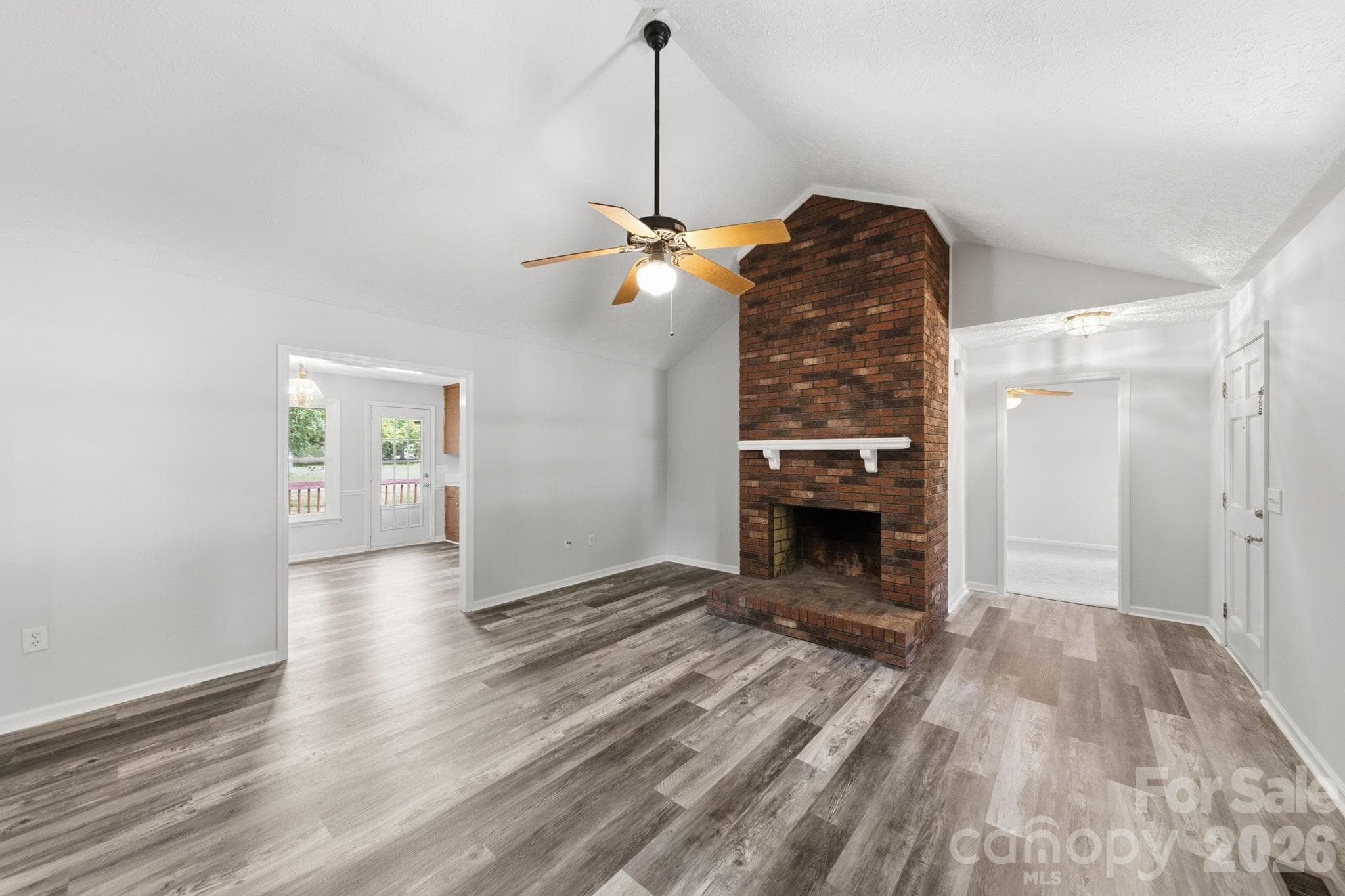 Single Family Residence at 617 Autumn Drive, Harrisburg, photo 9 of 46