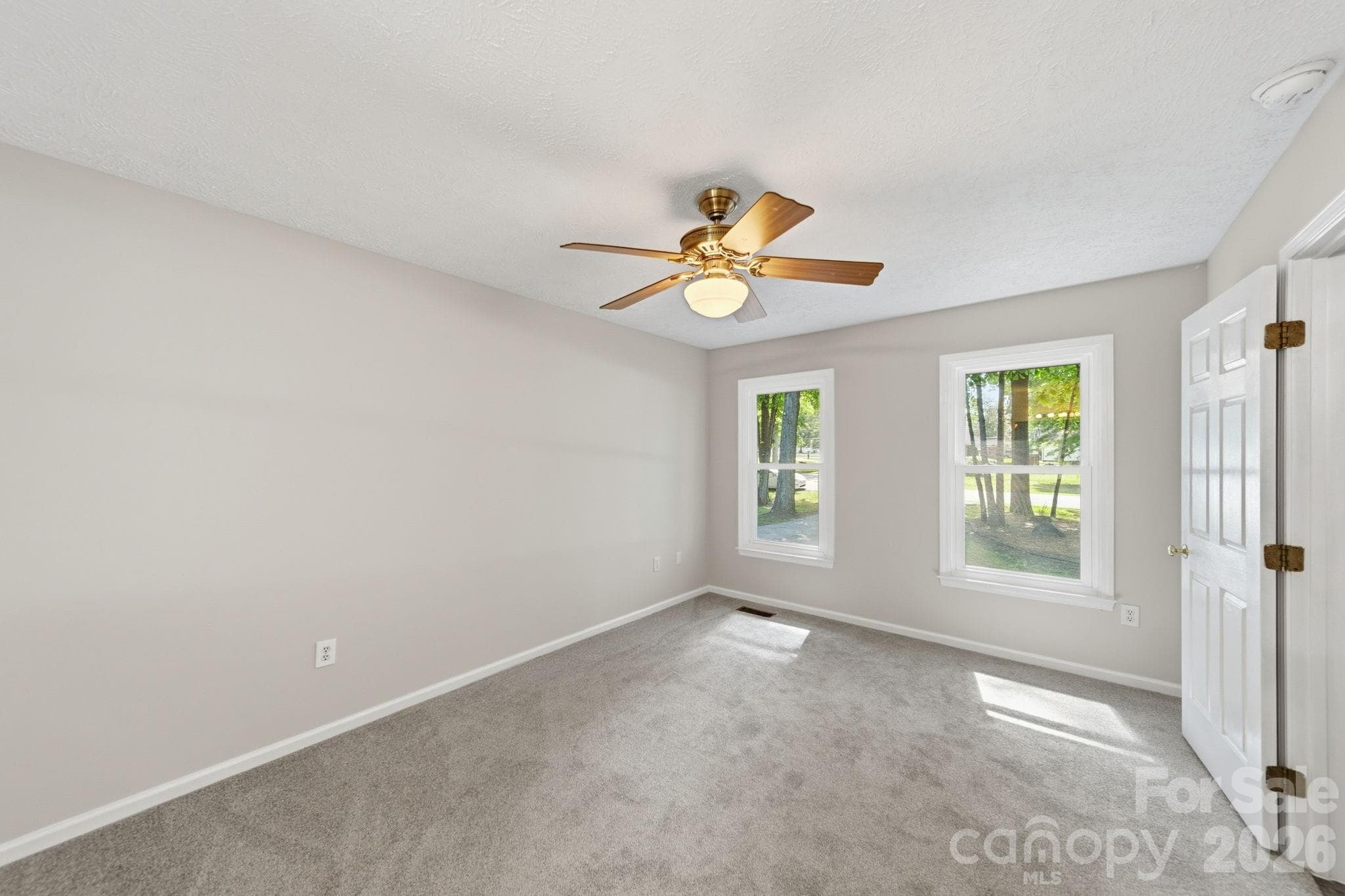 Single Family Residence at 617 Autumn Drive, Harrisburg, photo 25 of 46
