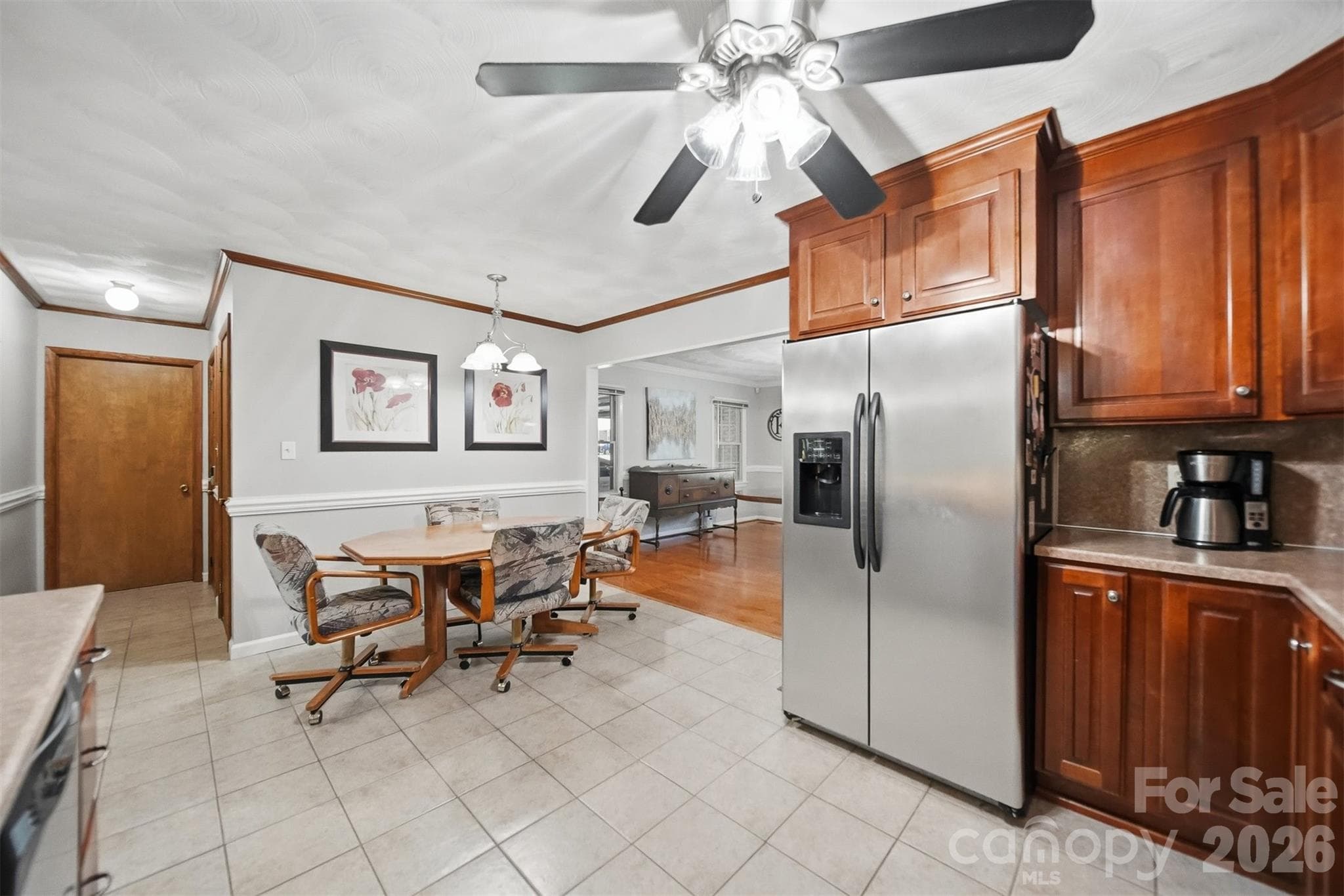 Single Family Residence at 3210 W Calvin Street, Claremont, photo 11 of 48