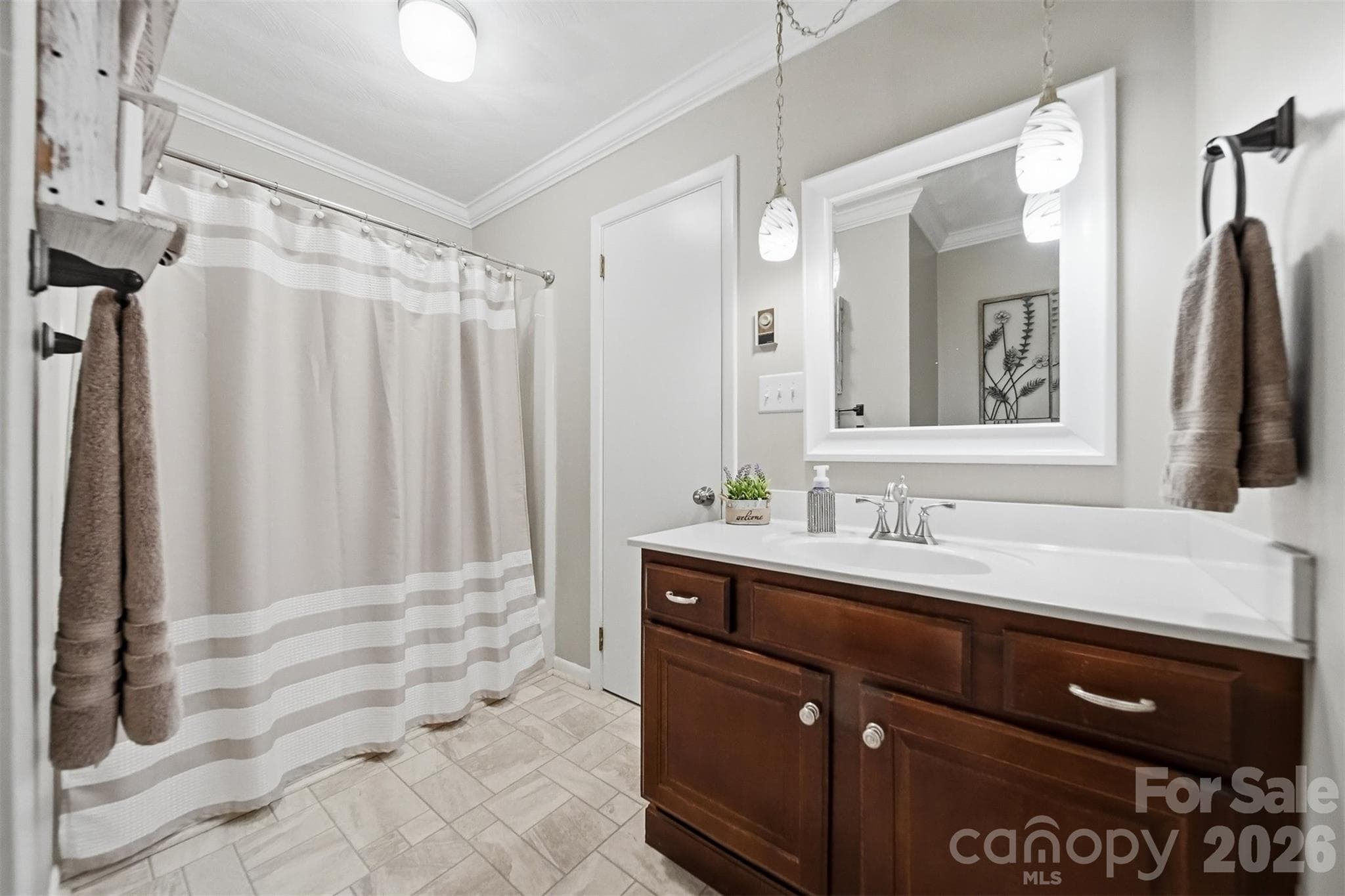 Single Family Residence at 3210 W Calvin Street, Claremont, photo 24 of 48