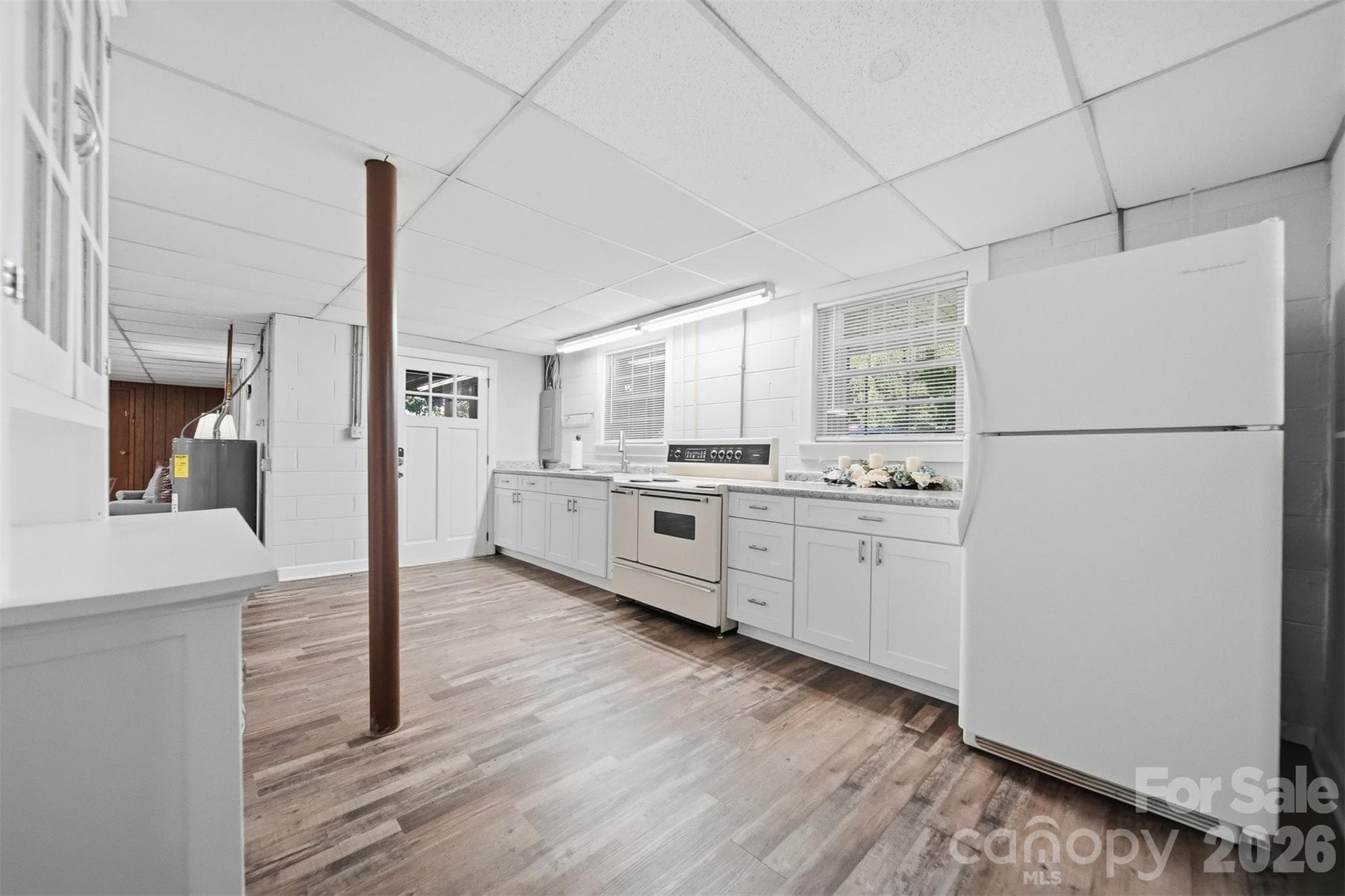 Single Family Residence at 3210 W Calvin Street, Claremont, photo 33 of 48