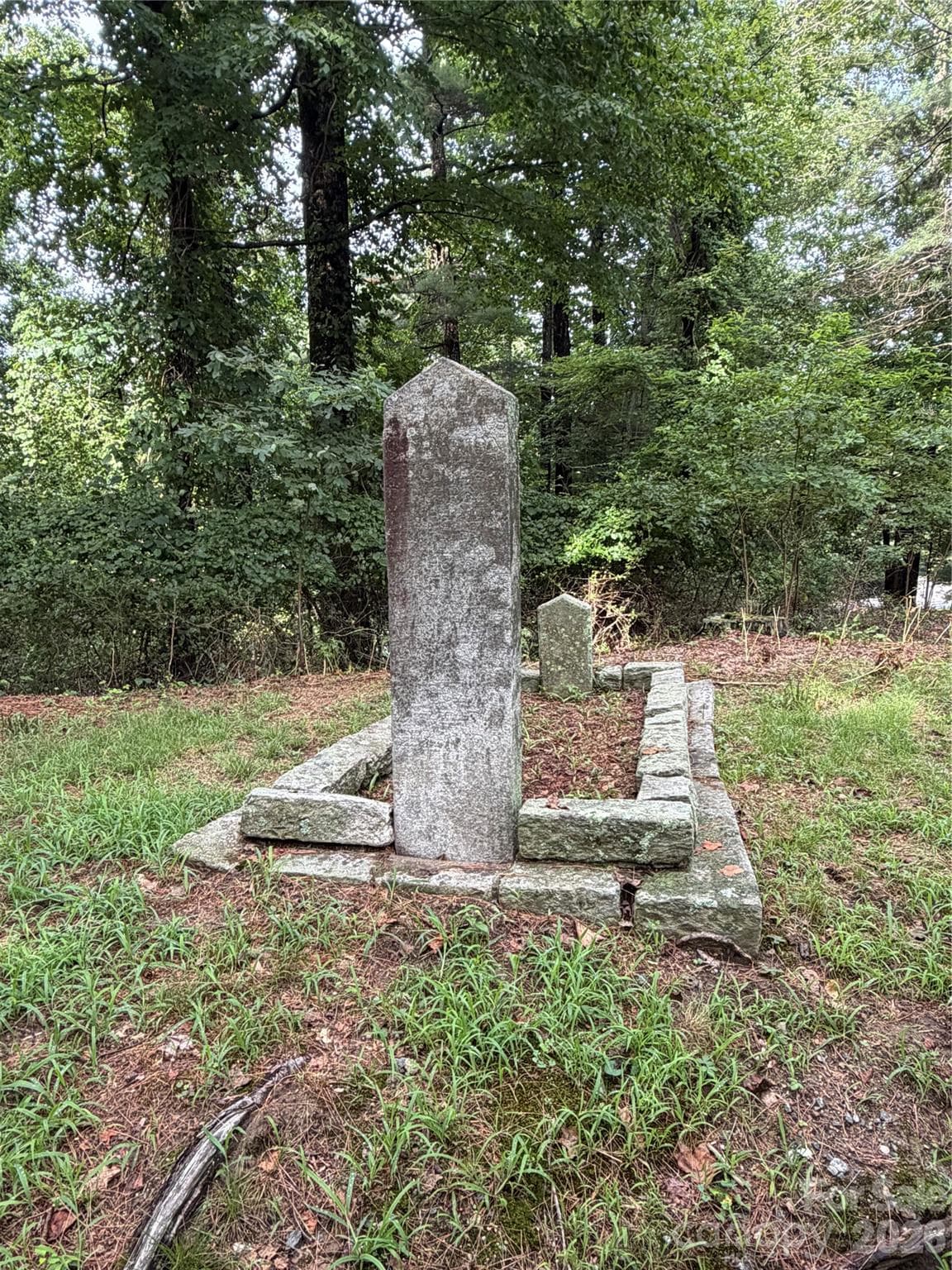 Grave of Solomon Jones - 0 Gateway Drive, Hendersonville