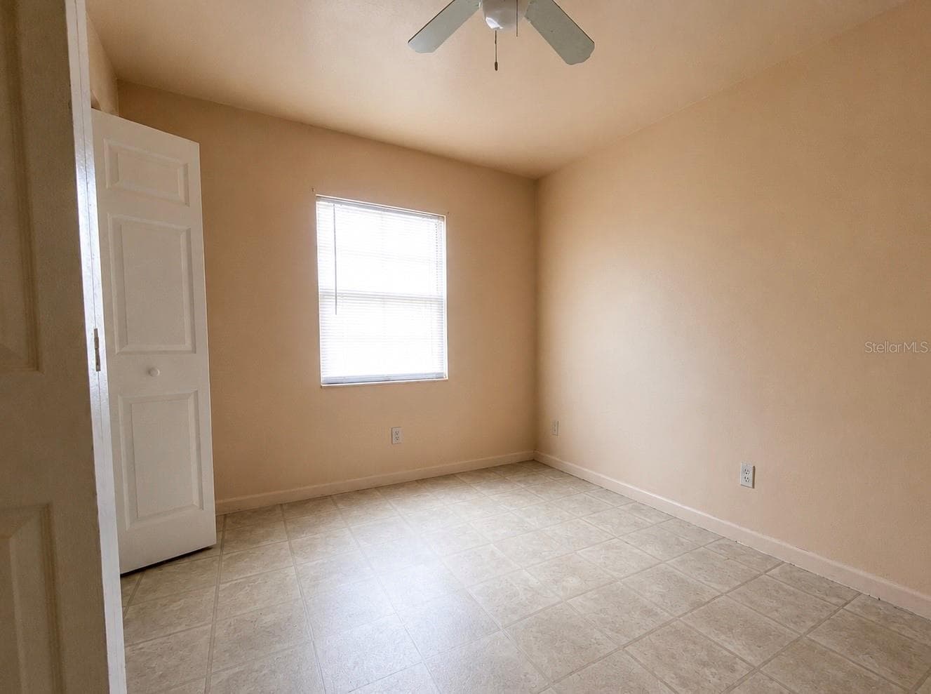Unit A bedroom - 8604 N BRANCH AVE, TAMPA