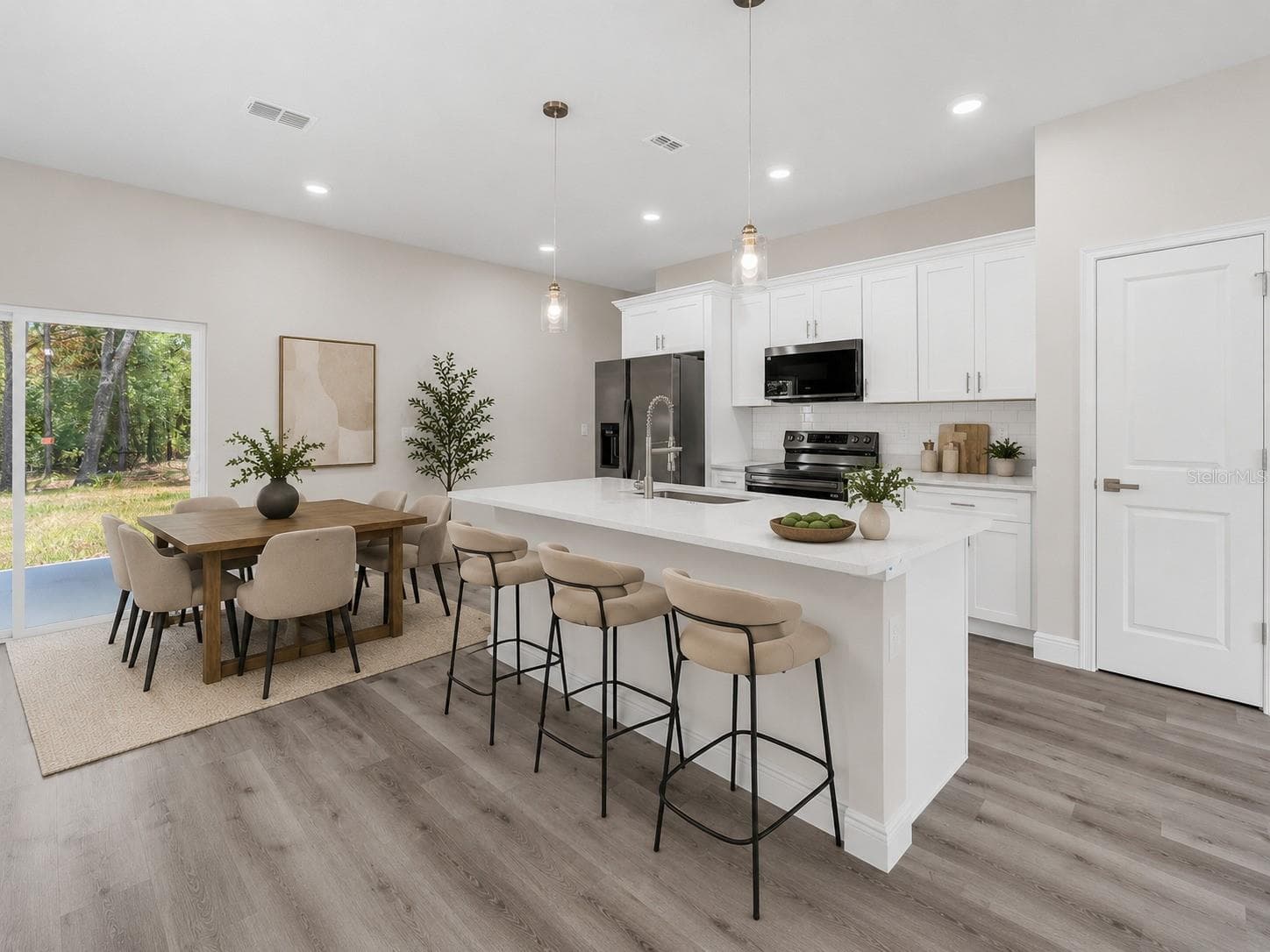 Single Family Residence at 1028 W CITRUS SPRINGS BLVD, CITRUS SPRINGS, photo 8 of 44