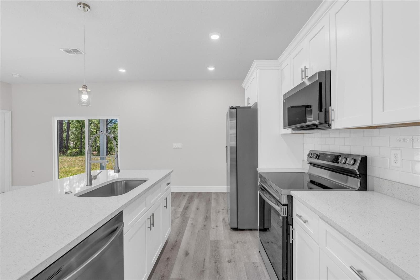 Single Family Residence at 1028 W CITRUS SPRINGS BLVD, CITRUS SPRINGS, photo 9 of 44