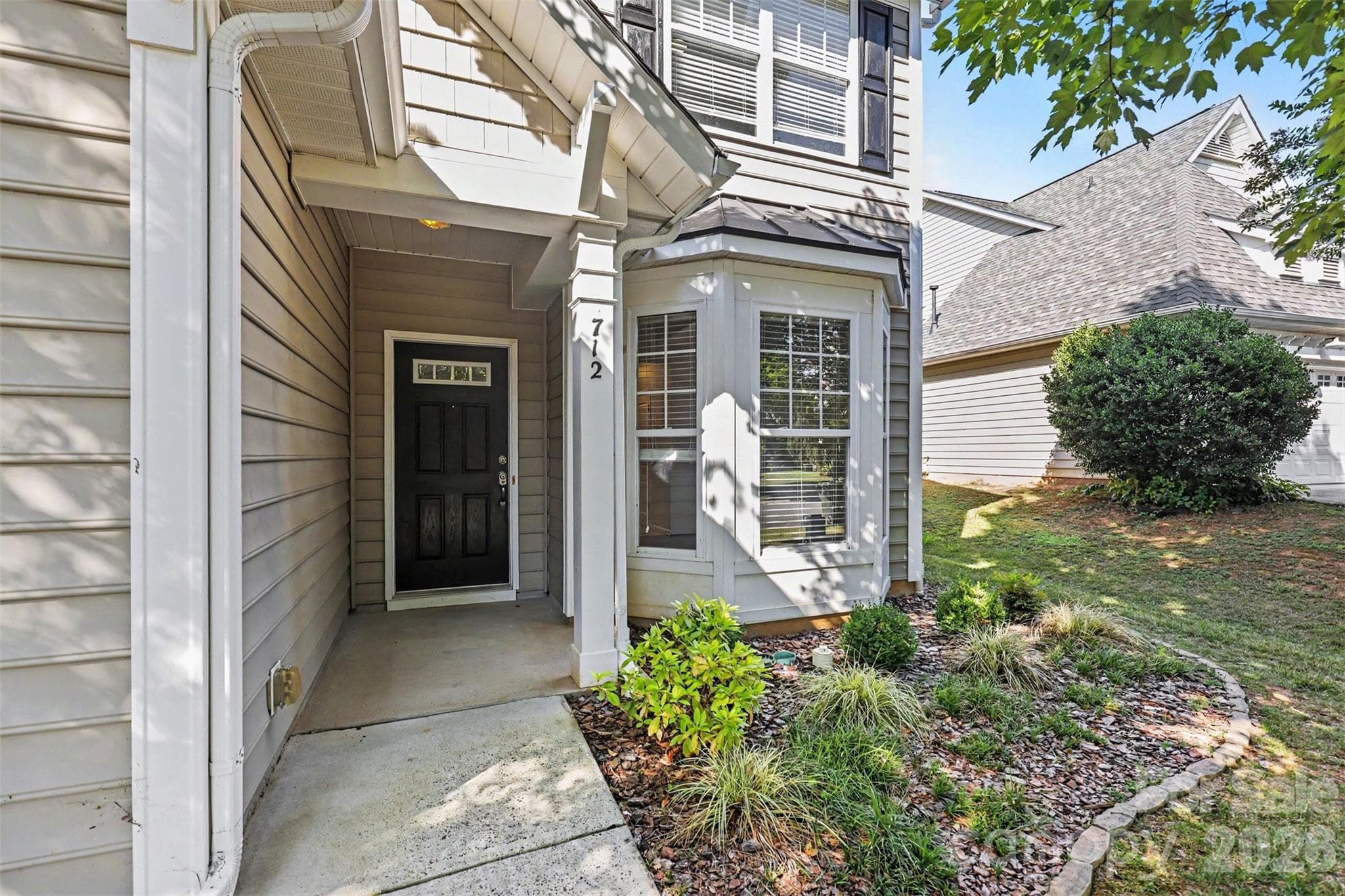 Single Family Residence at 712 Tulip Tree Place, Rock Hill, photo 3 of 30