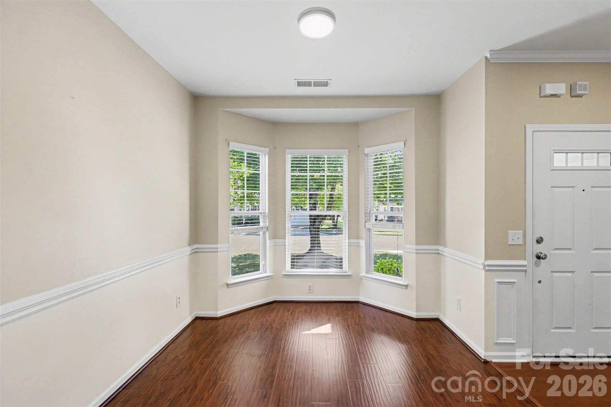Formal dining room or office space - 712 Tulip Tree Place, Rock Hill