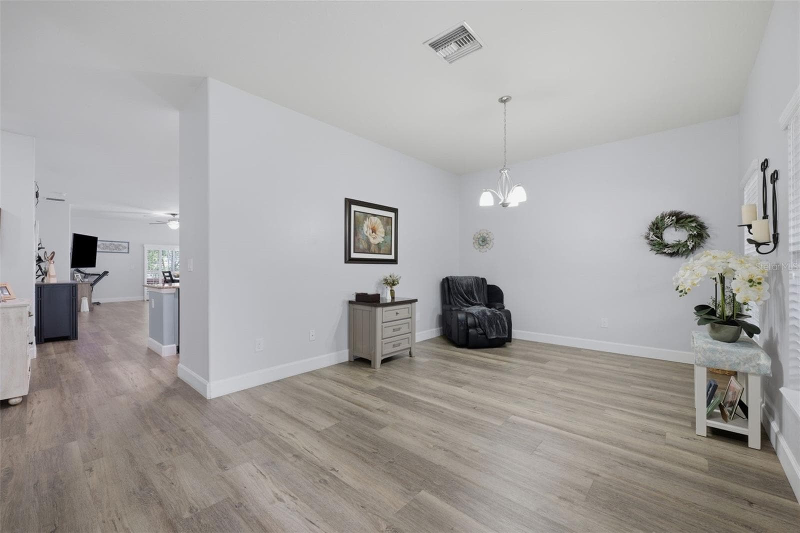 Single Family Residence at 2814 MAPLE BROOK LOOP, LUTZ, photo 3 of 54