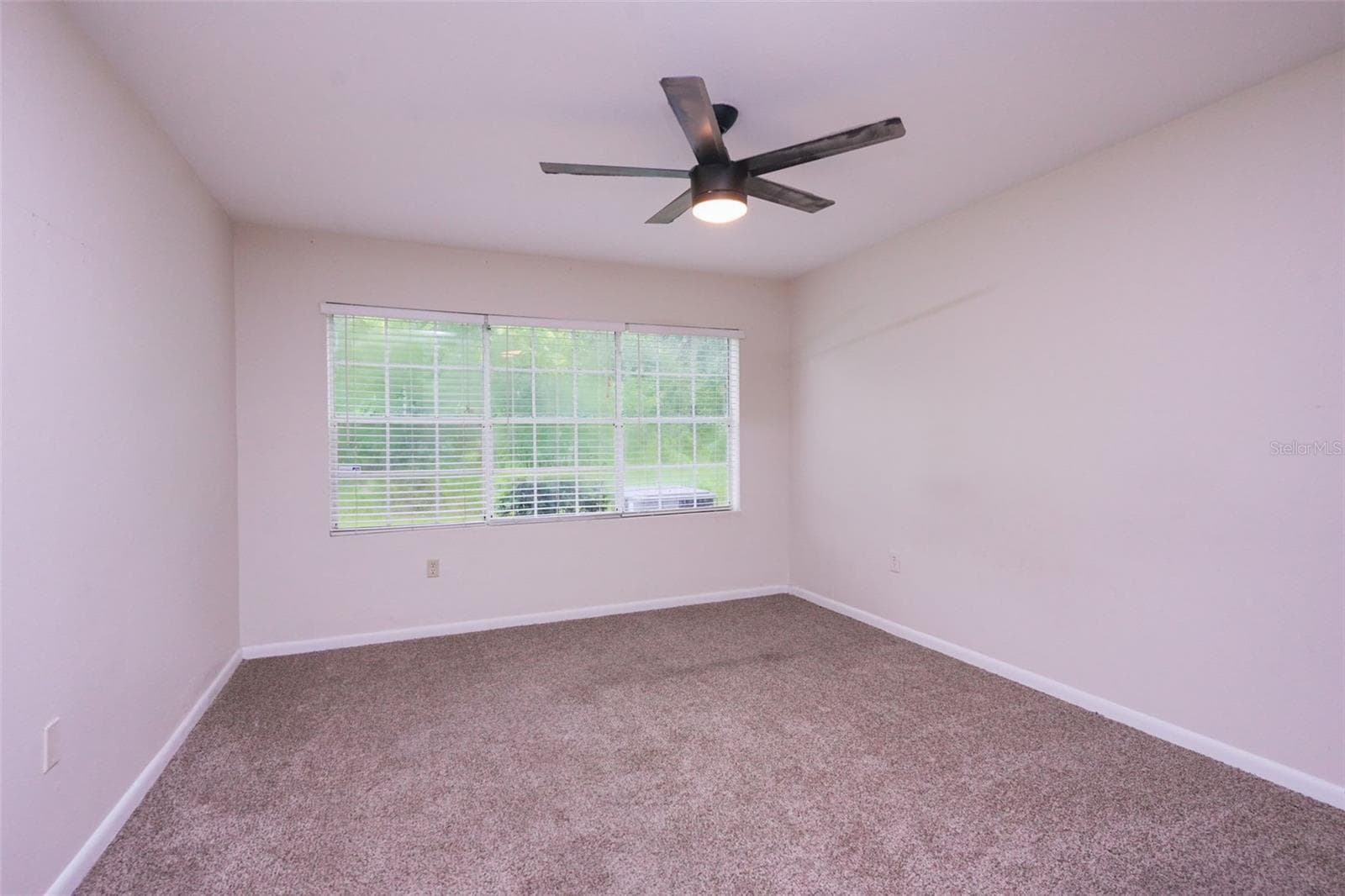 Condominium at 3614 PINE KNOT DR #3614, VALRICO, photo 22 of 32