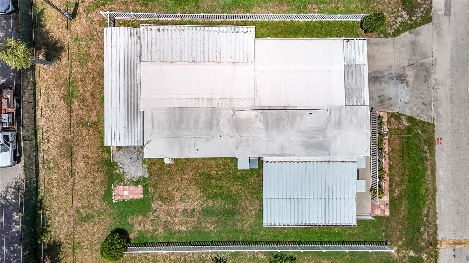Mobile Home at 39032 OLA AVE, ZEPHYRHILLS, photo 33 of 34
