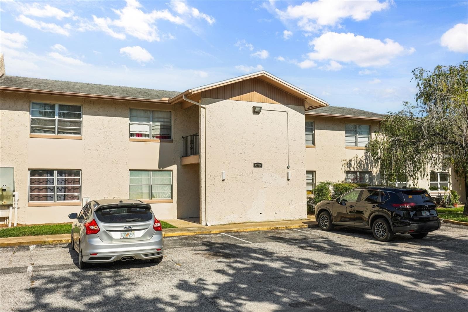 1910 HONOUR RD #4