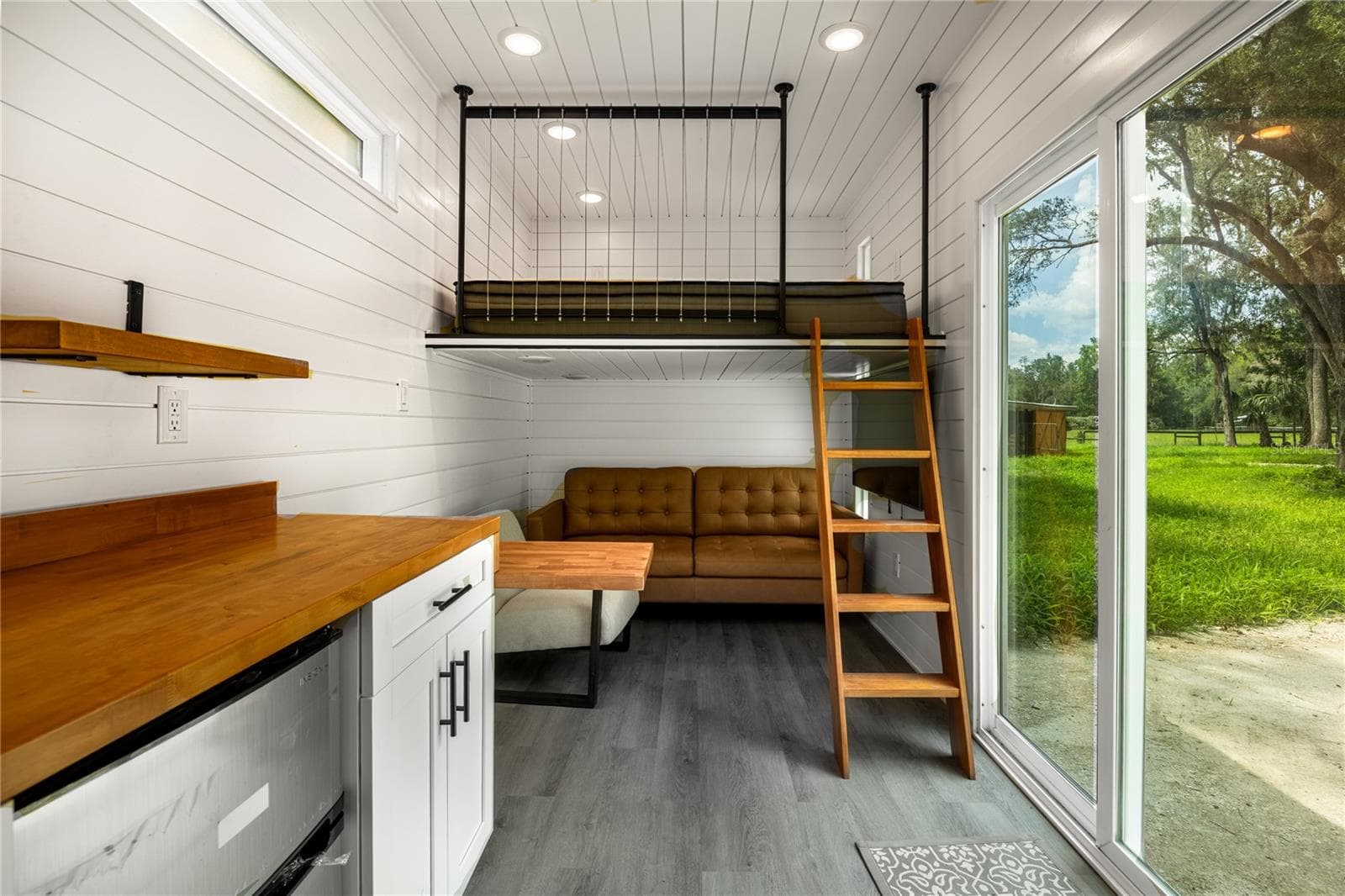 Tiny Home Interior - 14810 NW 185 ST, WILLISTON