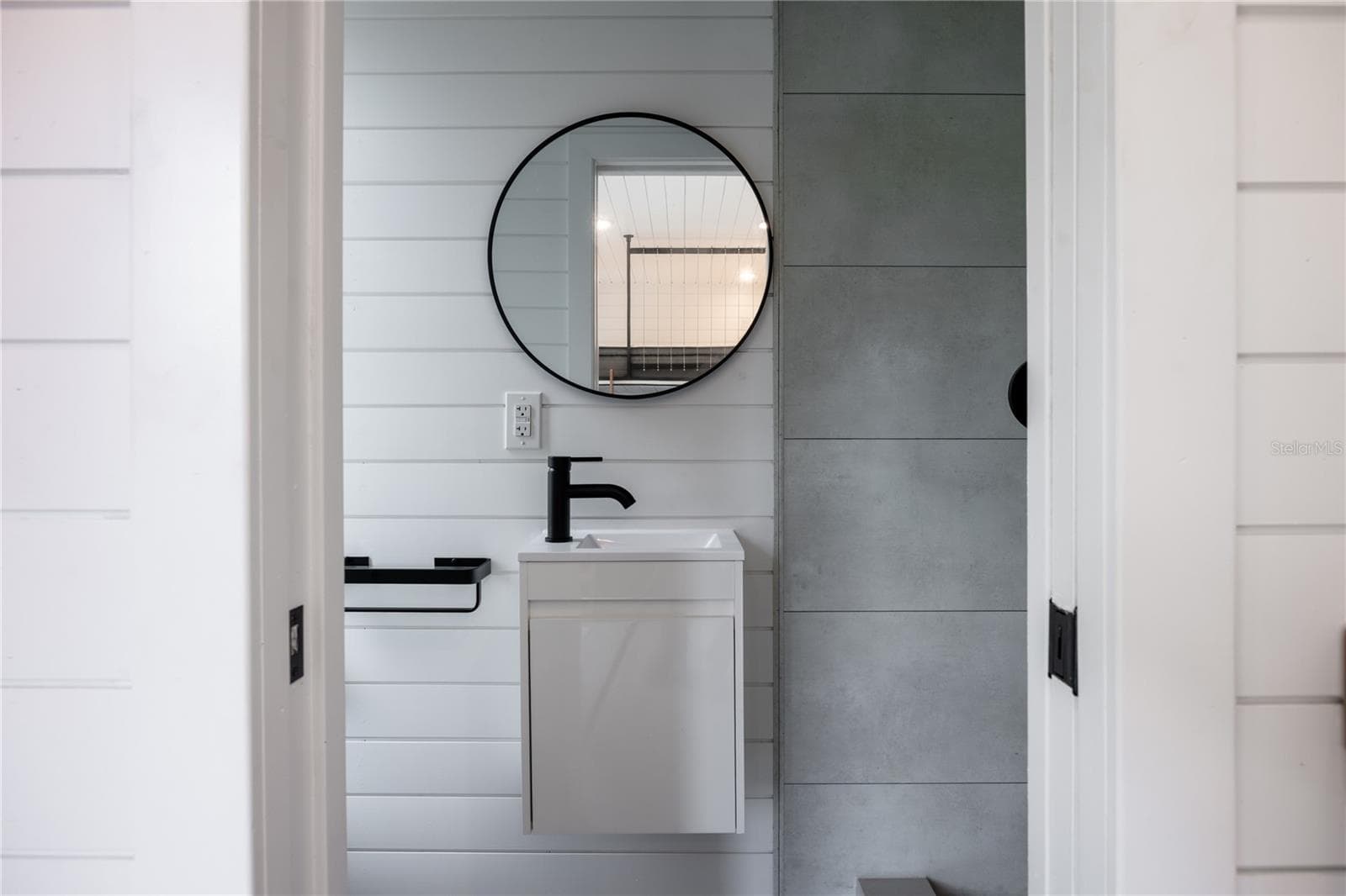 Tiny Home Interior - 14810 NW 185 ST, WILLISTON