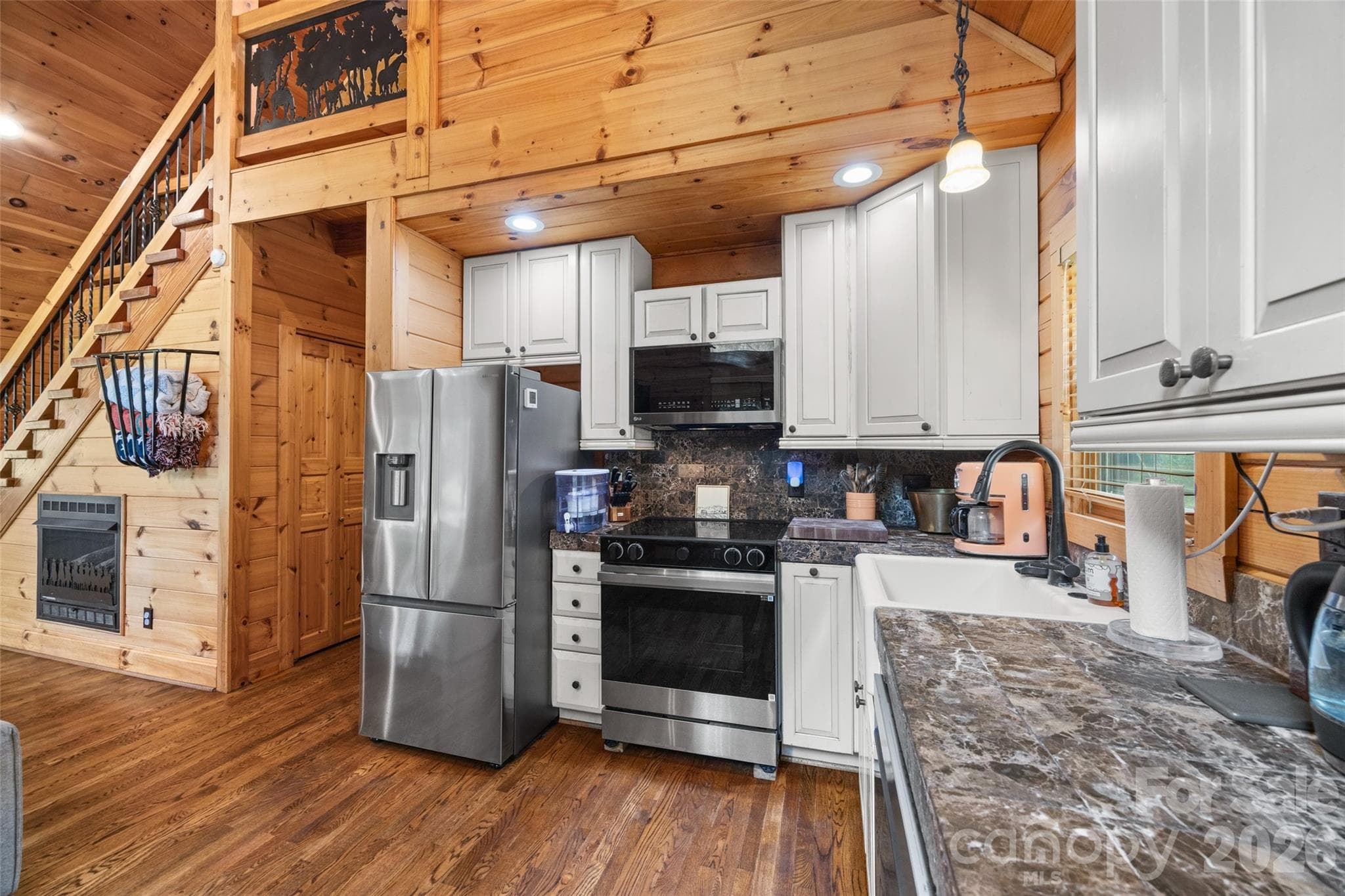 Single Family Residence at 3448 Center Road, Chester, photo 9 of 42