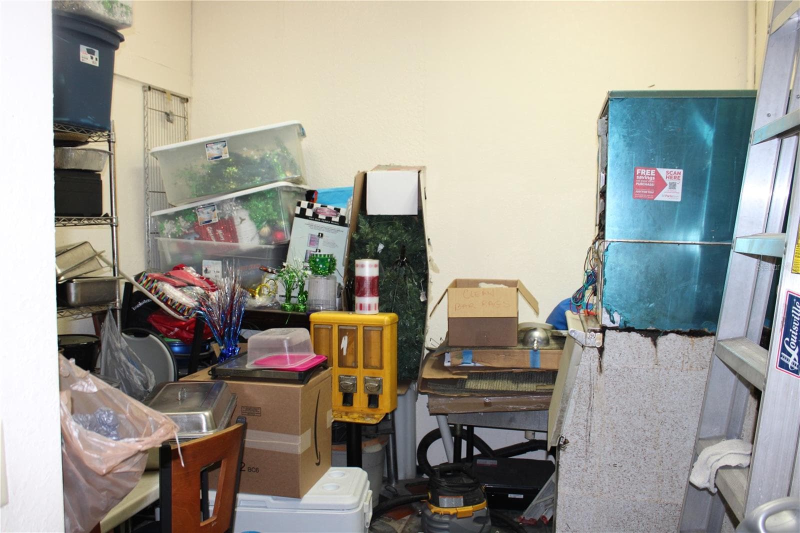 Storage - 6636 RIDGE RD, PORT RICHEY